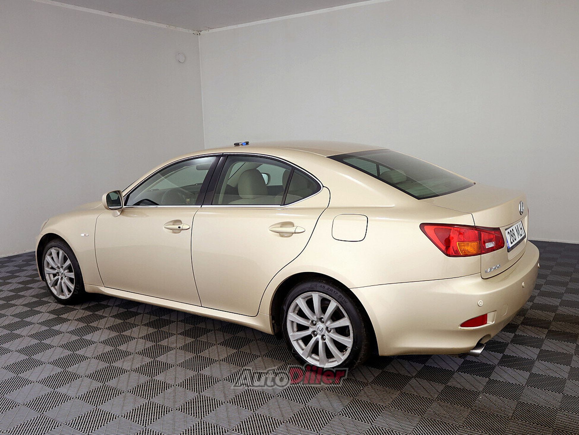 Lexus IS 250 2.5 153kW 2008, photo 4/8