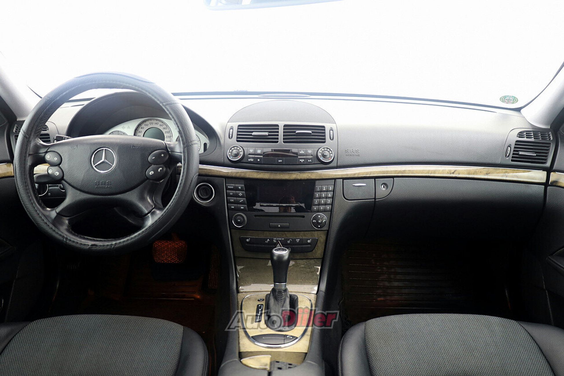 Mercedes-Benz E 220 2.1 125kW 2007, photo 5/7
