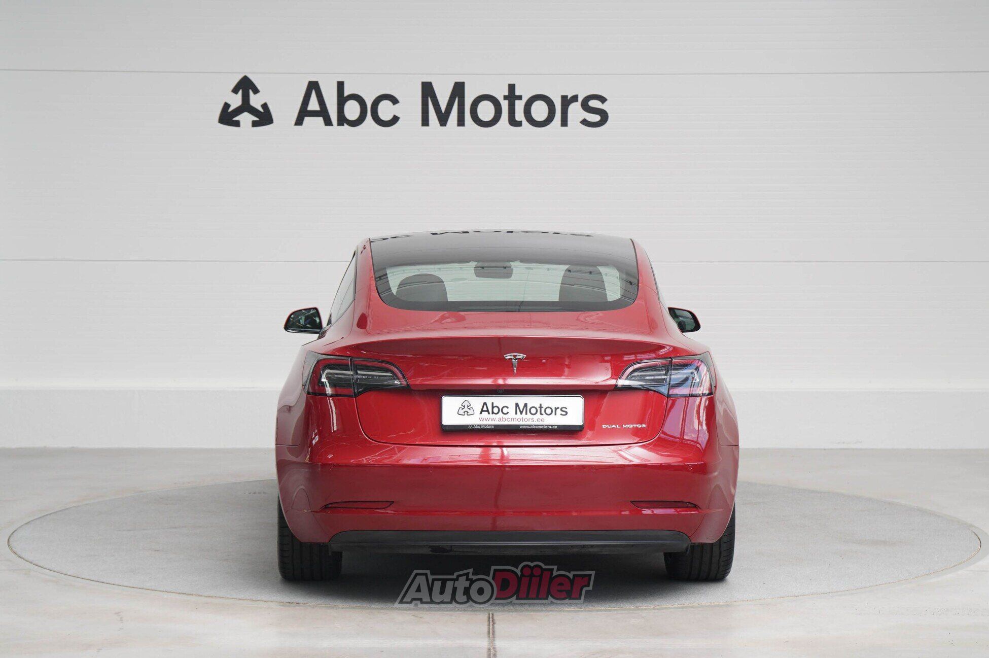 Tesla Model 3 2021, kuva 4/10