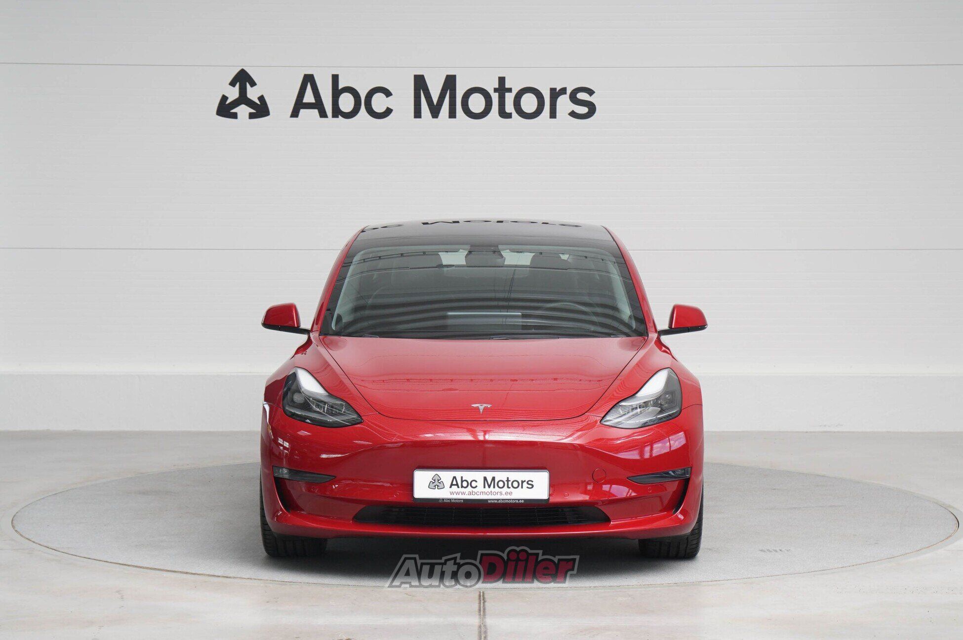 Tesla Model 3 2021, kuva 2/10