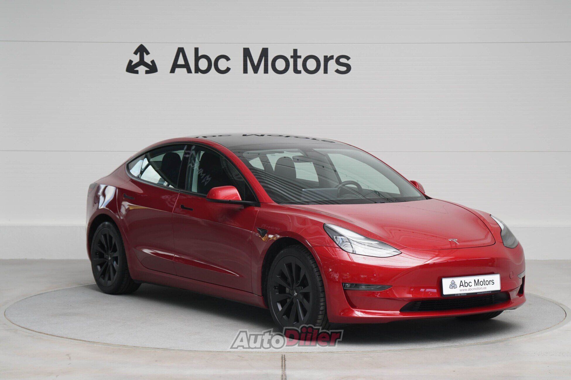 Tesla Model 3 2021, kuva 3/10