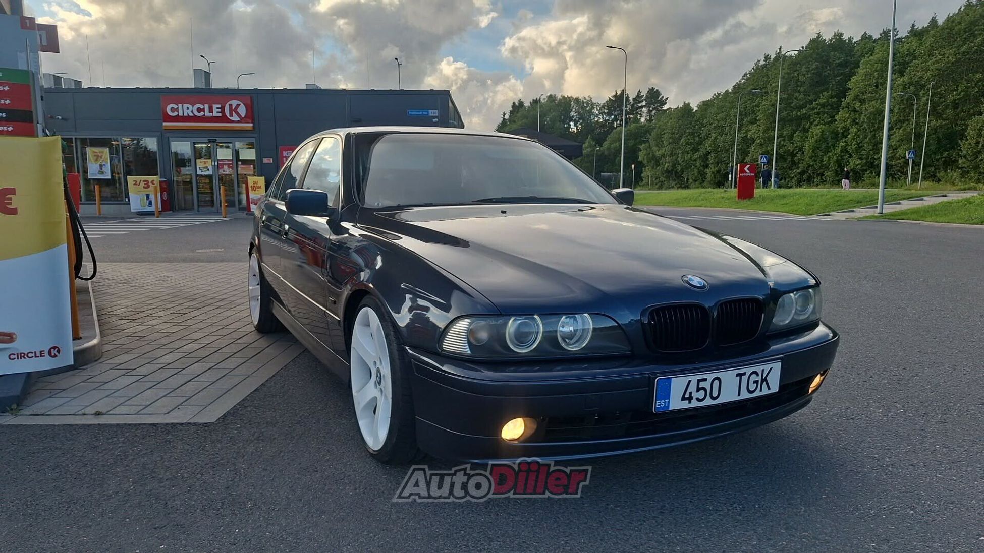 BMW 525 Facelift 2.5 120kW 2001, kuva 2/10