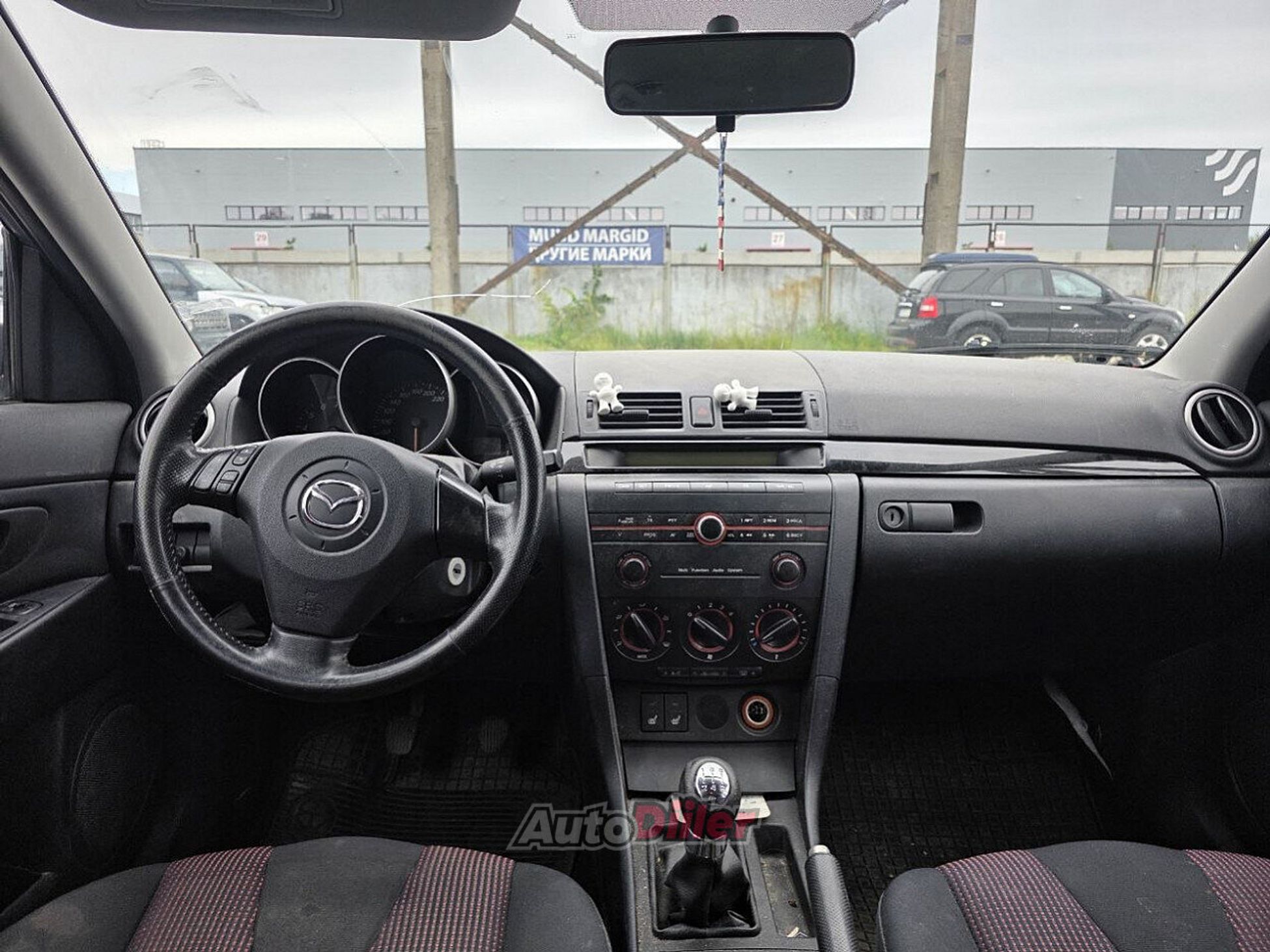 Mazda 3 1.6 77kW 2005, kuva 5/7