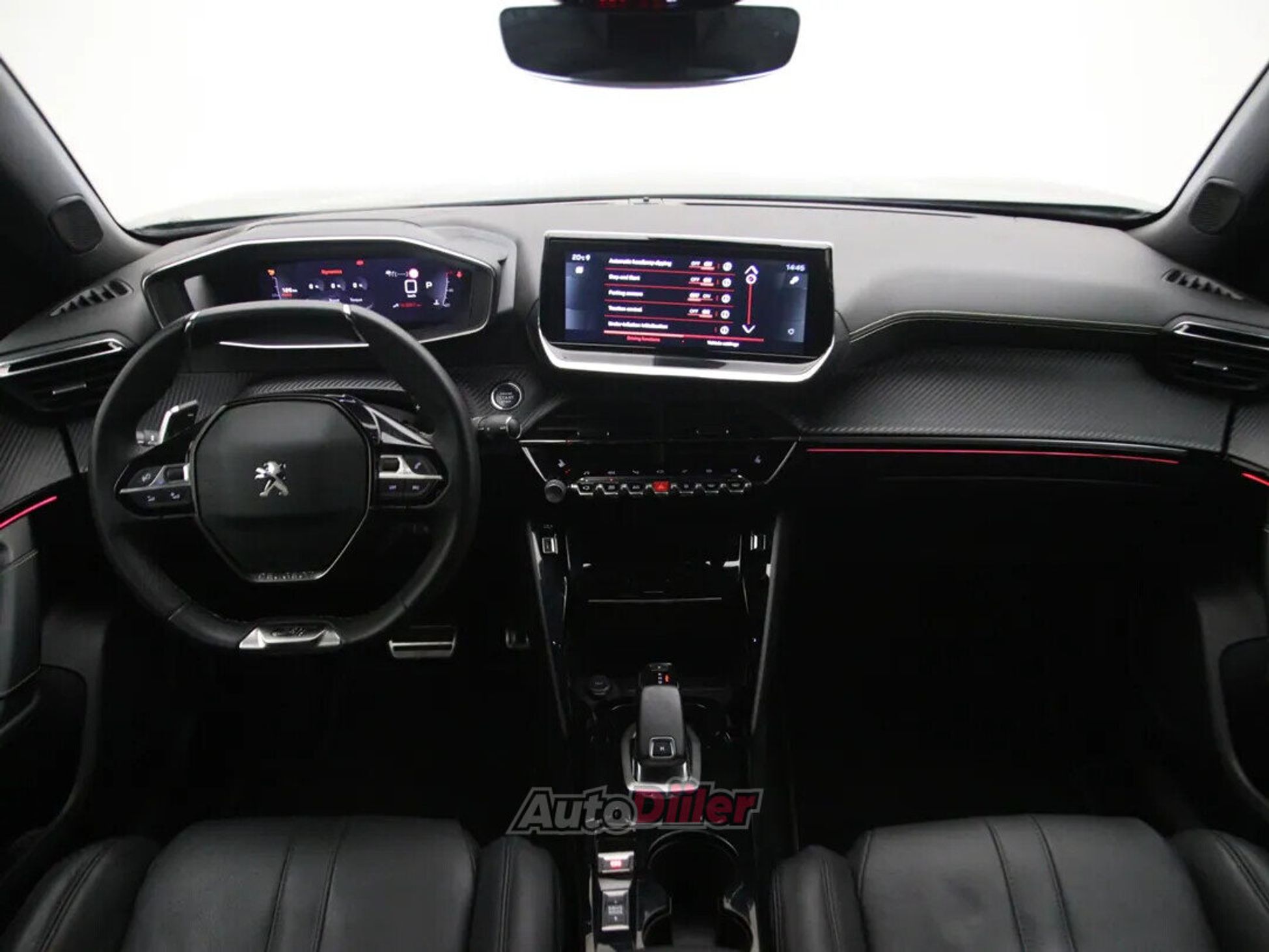 Peugeot 2008 GT 1.2 96kW 2021, photo 2/10