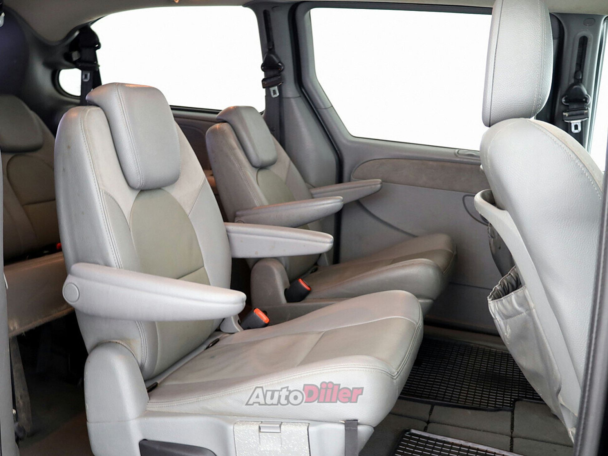 Chrysler Grand Voyager 2.8 110kW 2006, photo 7/8