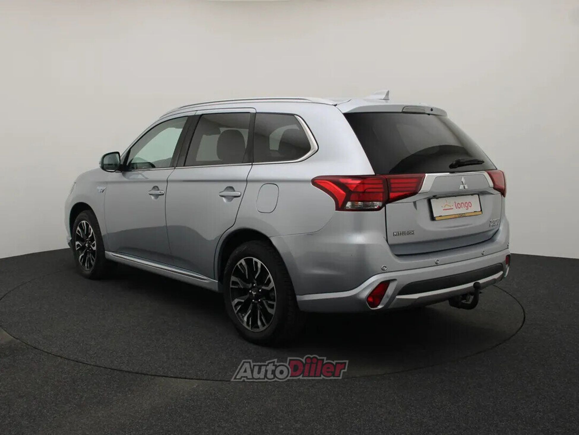Mitsubishi Outlander Premium 2.0 149kW 2016, kuva 7/10