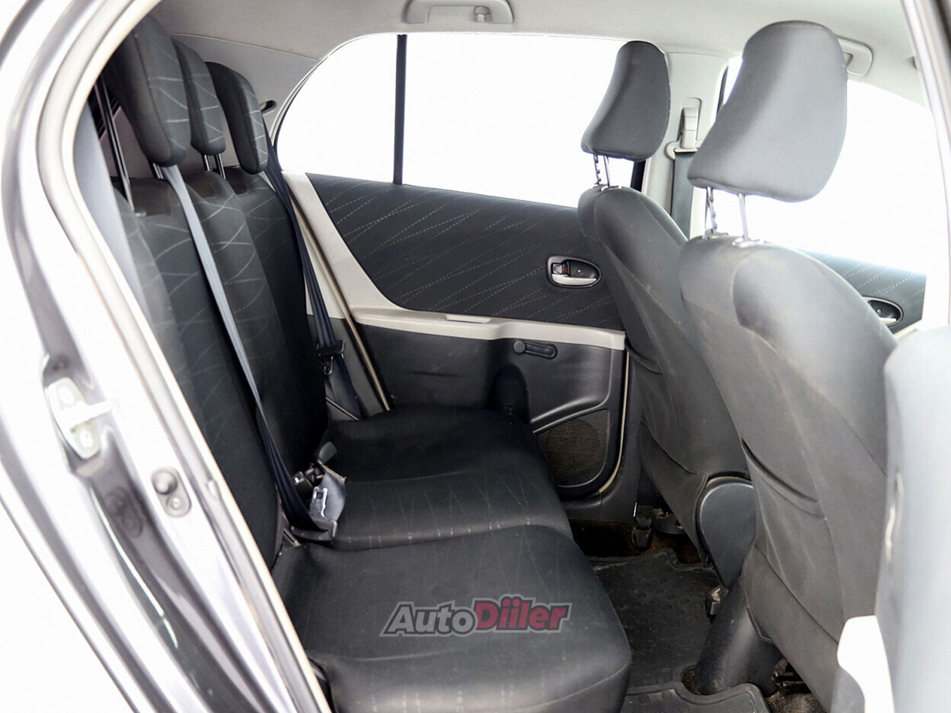 Toyota Yaris 1.3 64kW 2007, photo 7/8