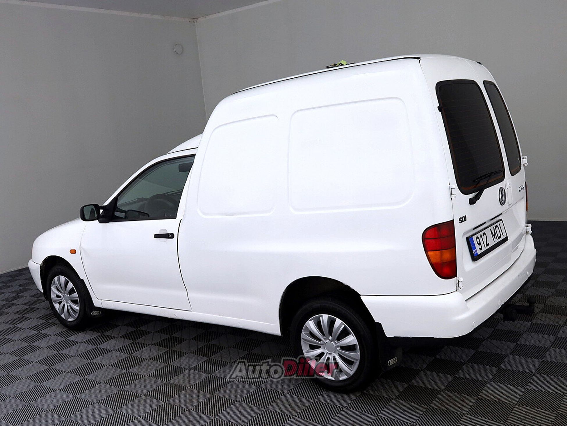 Volkswagen Caddy 1.9 47kW 2003, kuva 4/7