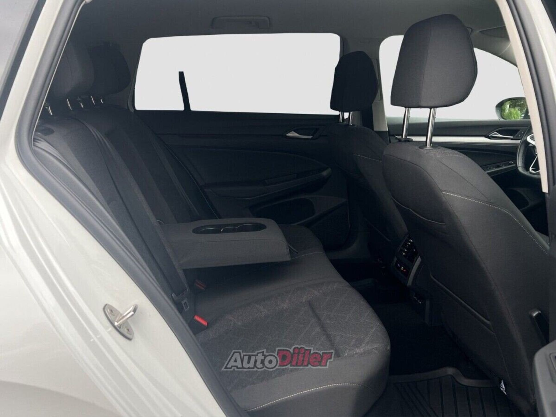 Volkswagen Golf 1.5 96kW 2023, photo 7/10