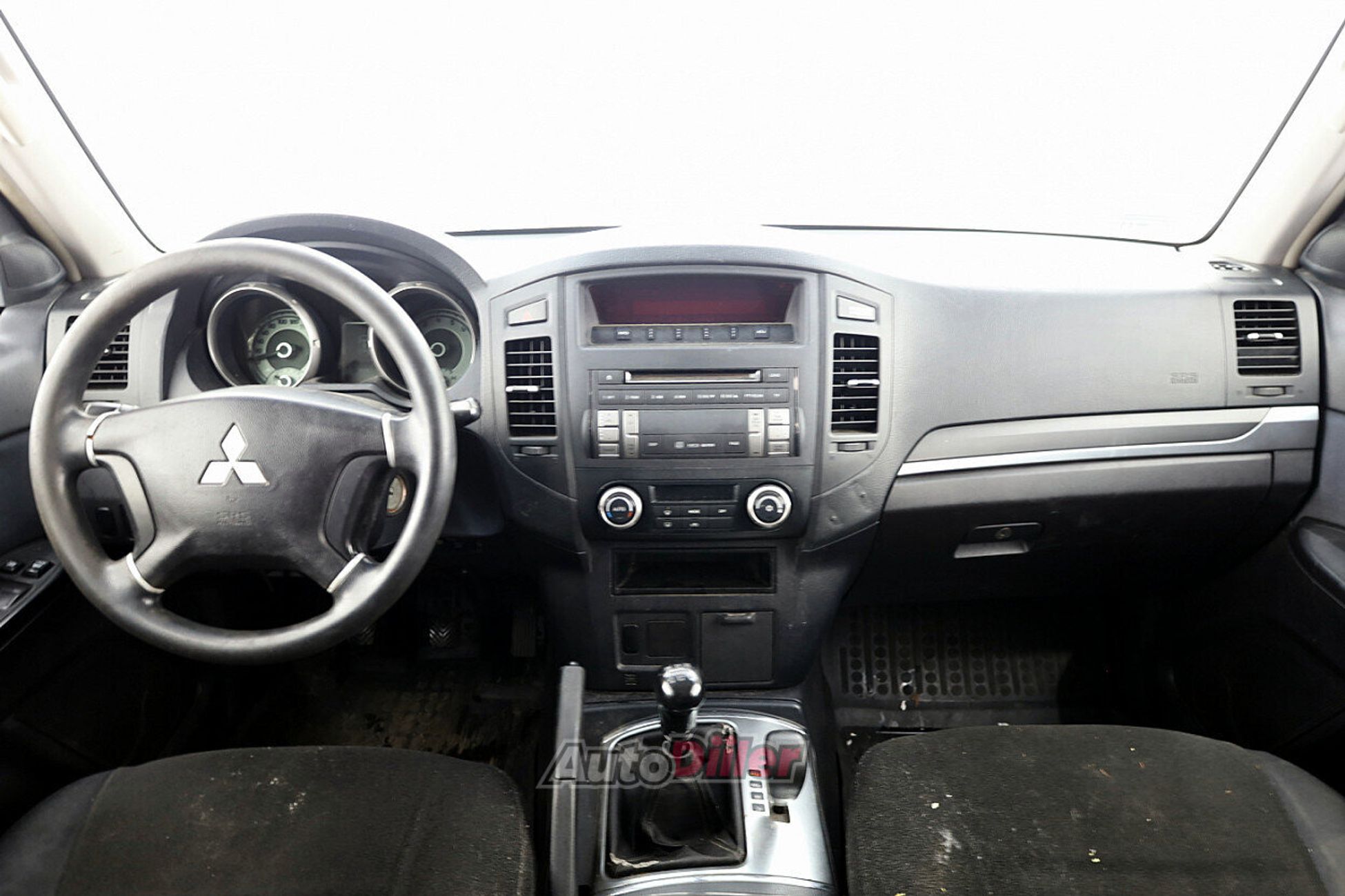 Mitsubishi Pajero 3.2 118kW 2007, kuva 5/8