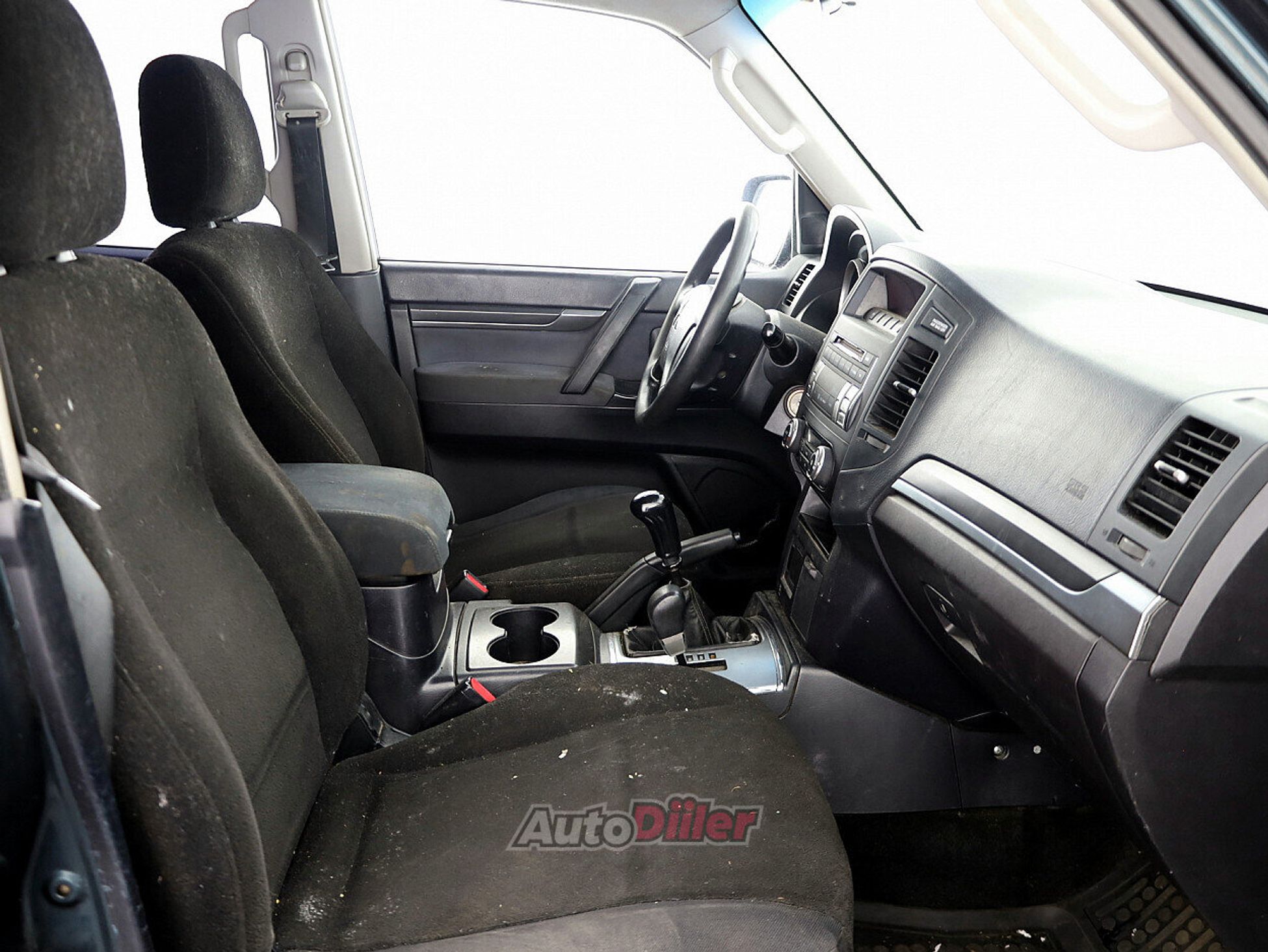 Mitsubishi Pajero 3.2 118kW 2007, kuva 6/8