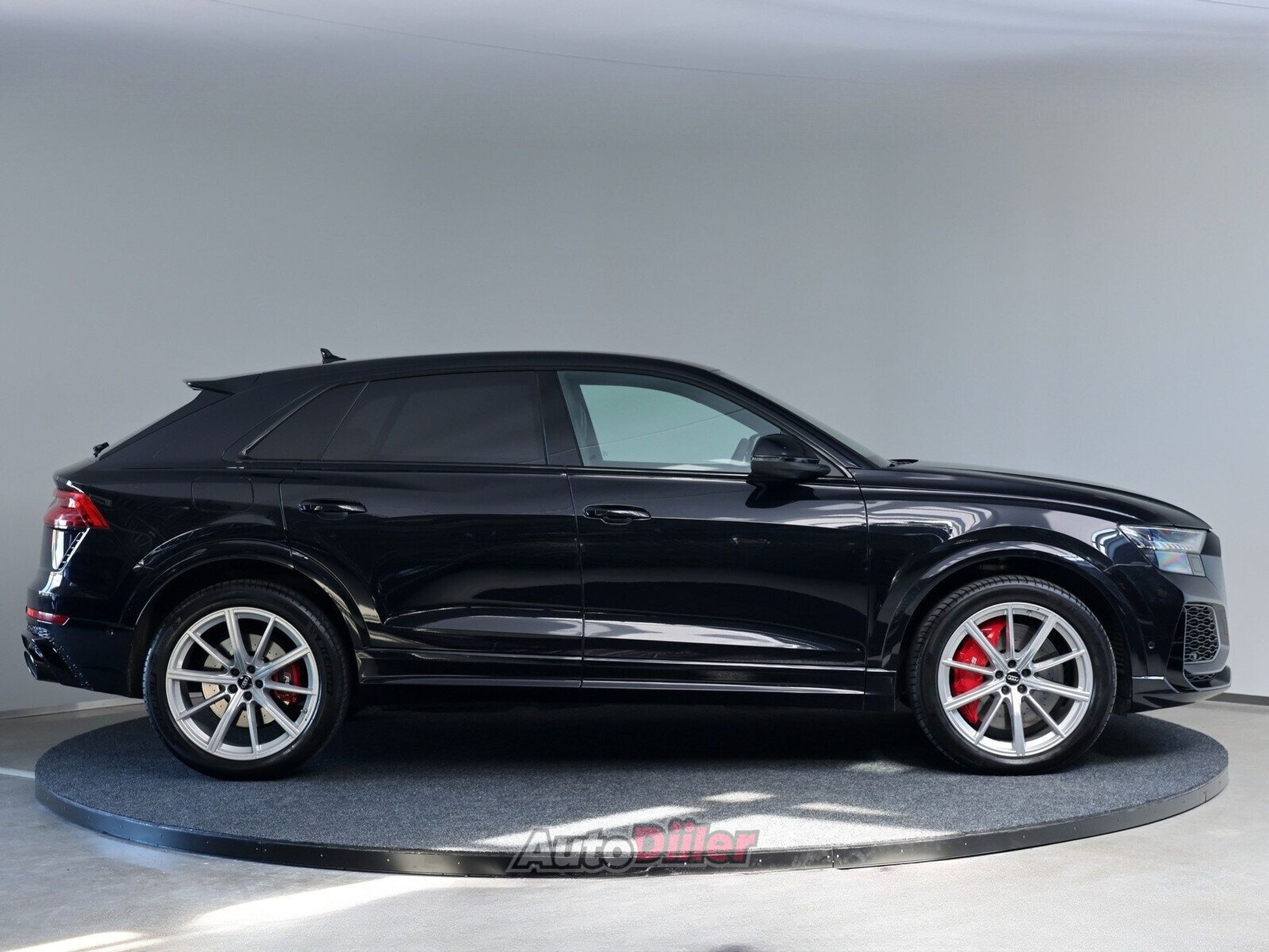 Audi RSQ8 4.0 441kW 2020, photo 6/10