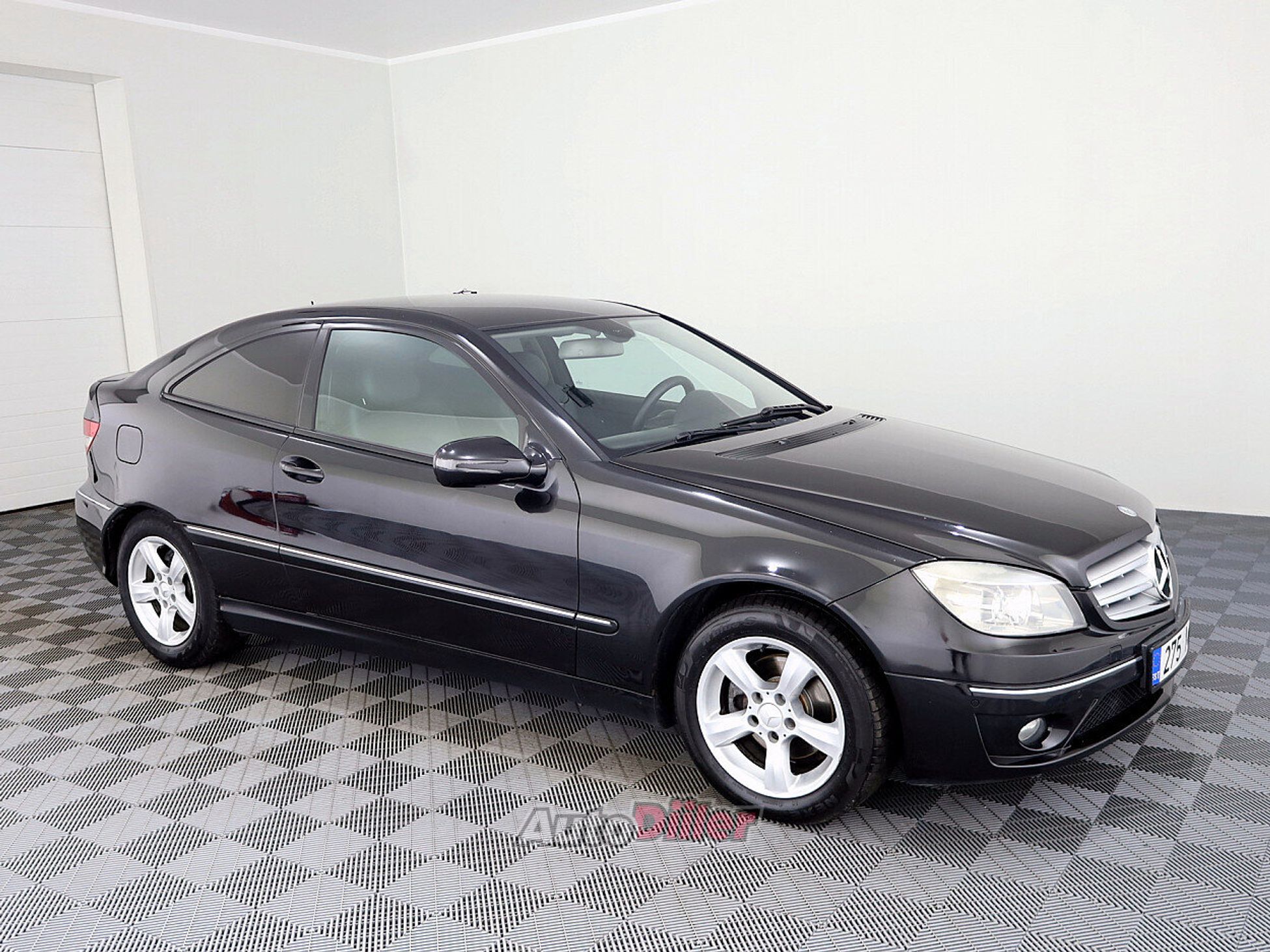 Mercedes-Benz C 220