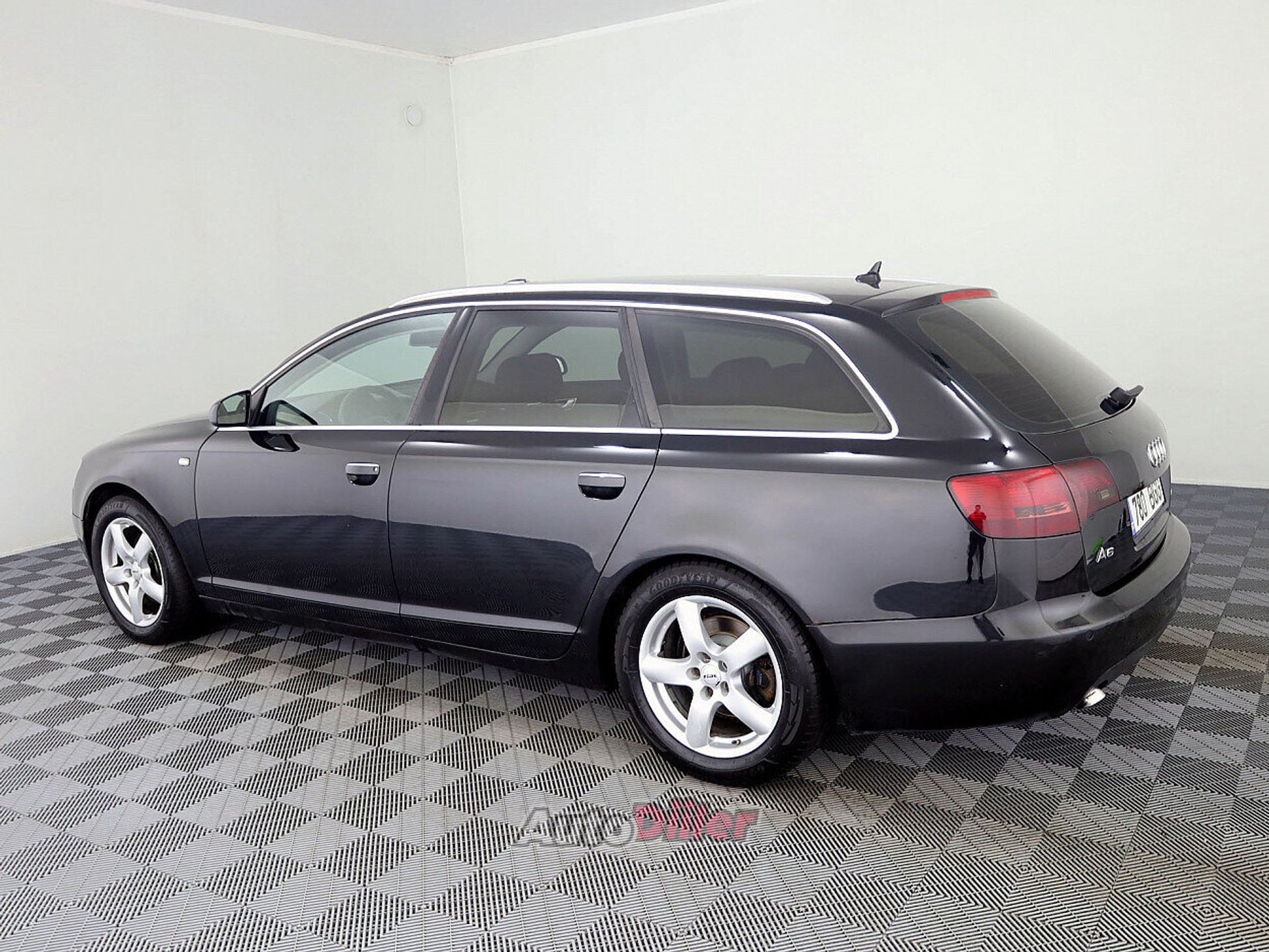 Audi A6 3.0 165kW 2005, photo 4/7