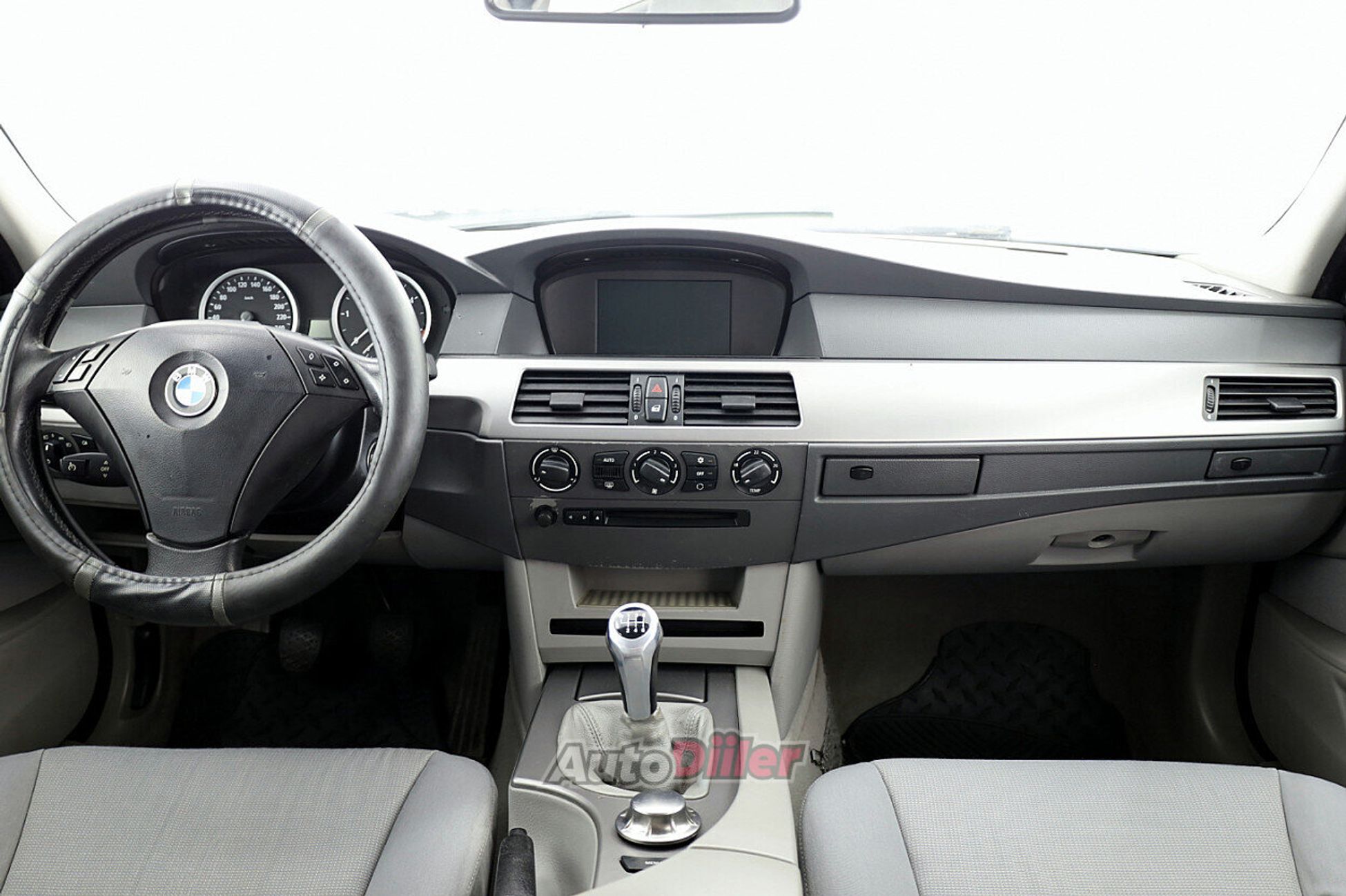 BMW 525 2.5 120kW 2004, photo 5/7