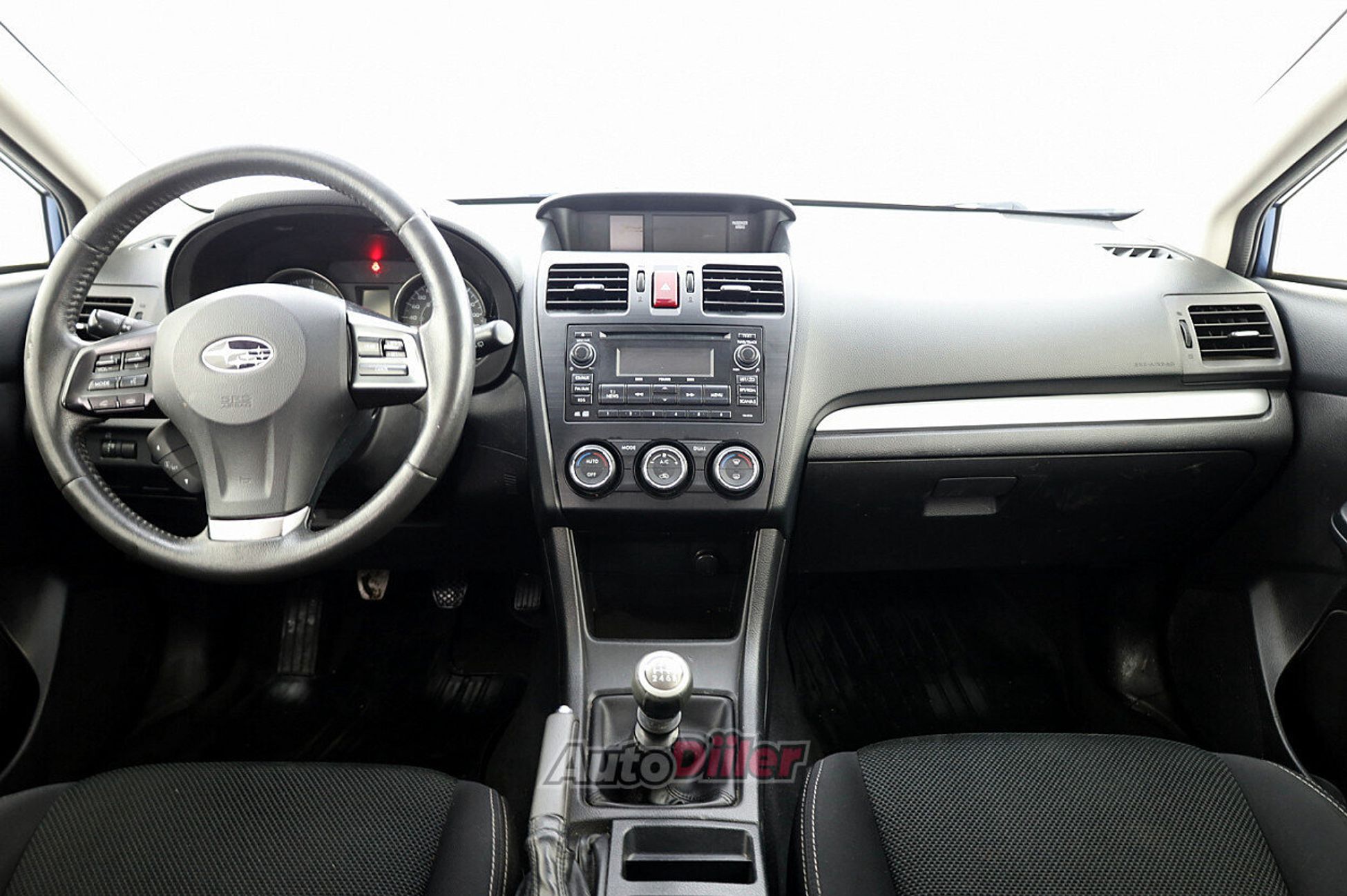 Subaru XV 2.0 108kW 2012, photo 5/7