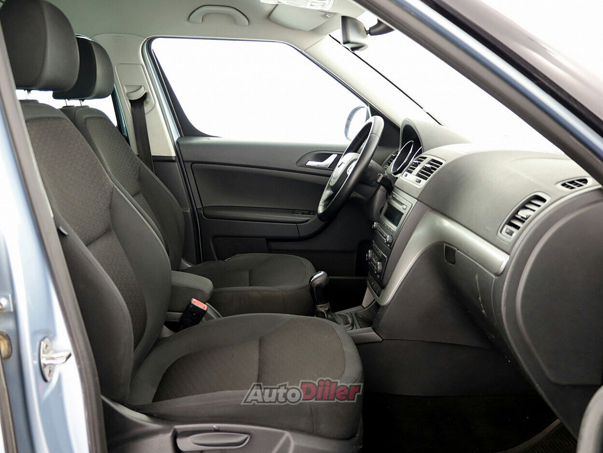 Skoda Yeti 1.8 118kW 2011, photo 6/7