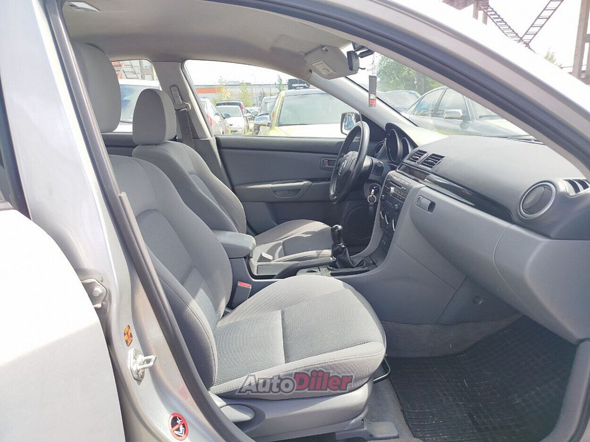 Mazda 3 1.6 77kW 2007, photo 6/7