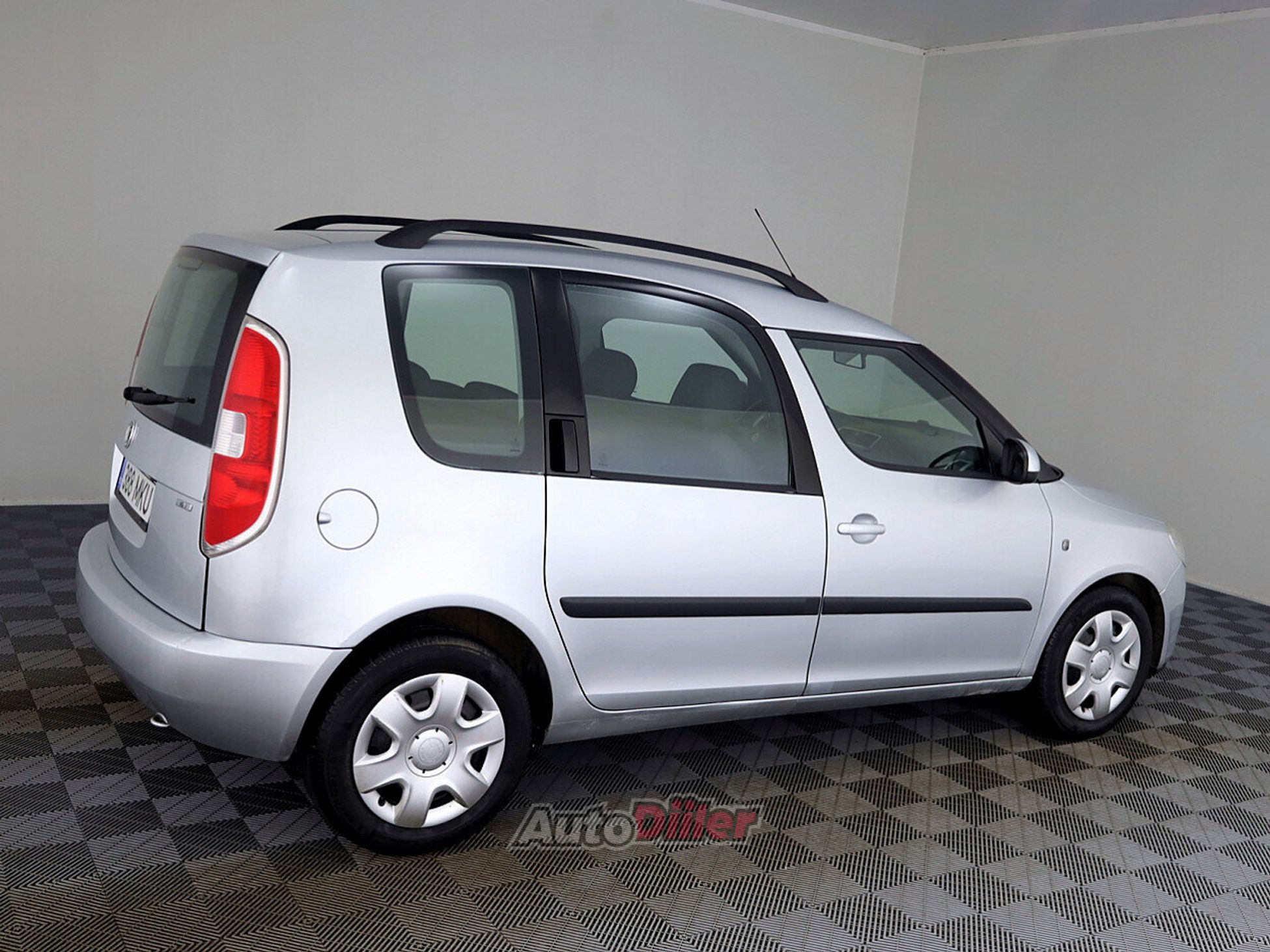 Skoda Roomster 1.4 63kW 2007, kuva 3/7