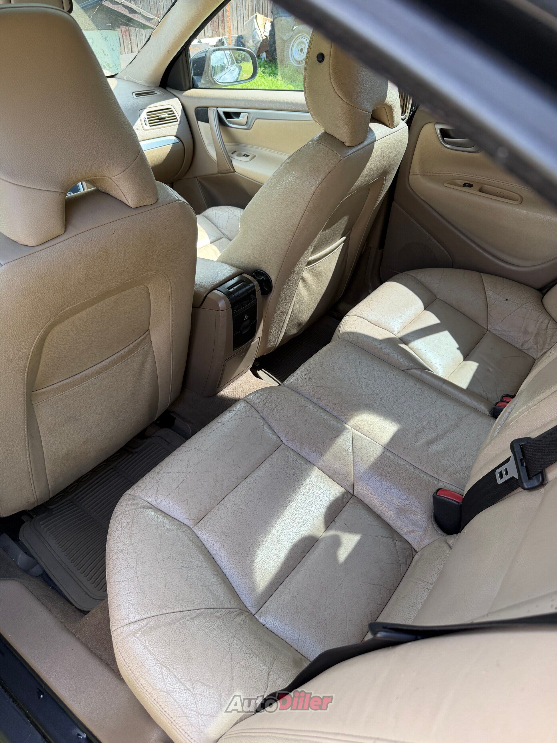 Volvo S60 2.4 93kW 2007, kuva 6/9
