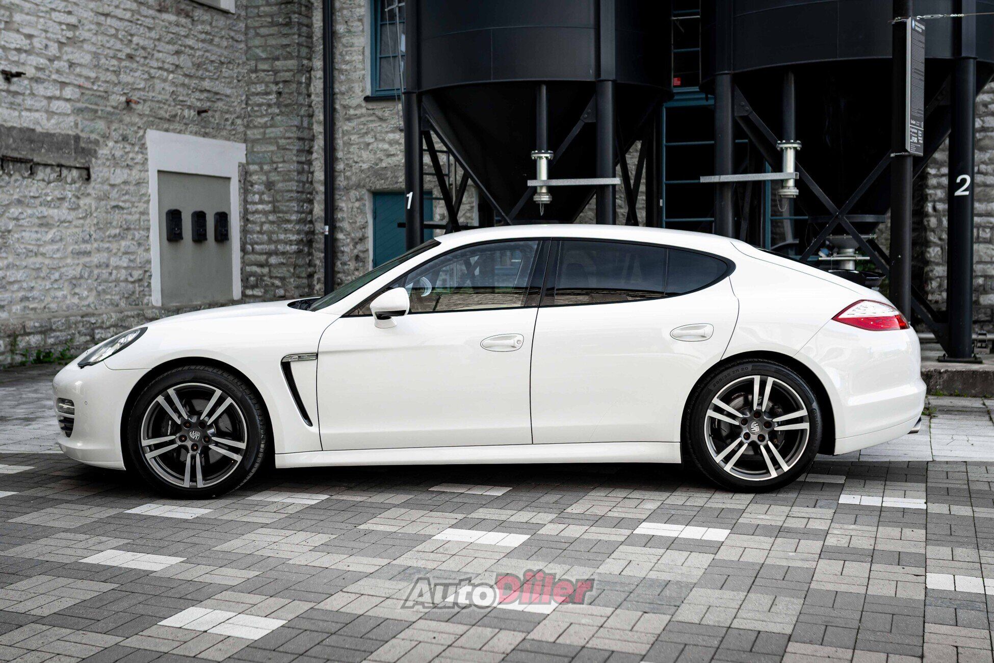 Porsche Panamera 3.6 220kW 2011, photo 3/10