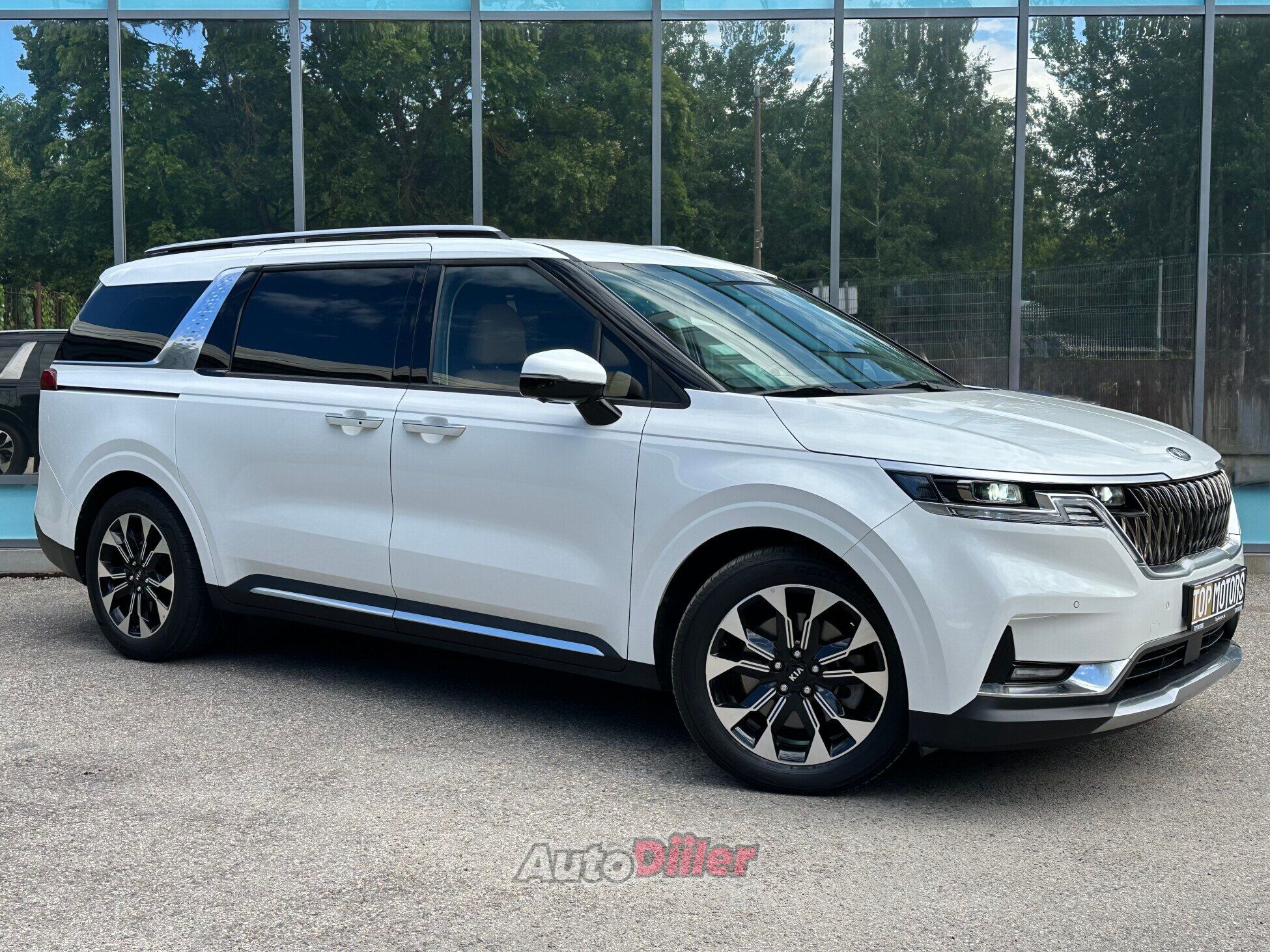 Kia Carnival Noblesse 2.2 148kW 2021, photo 4/10