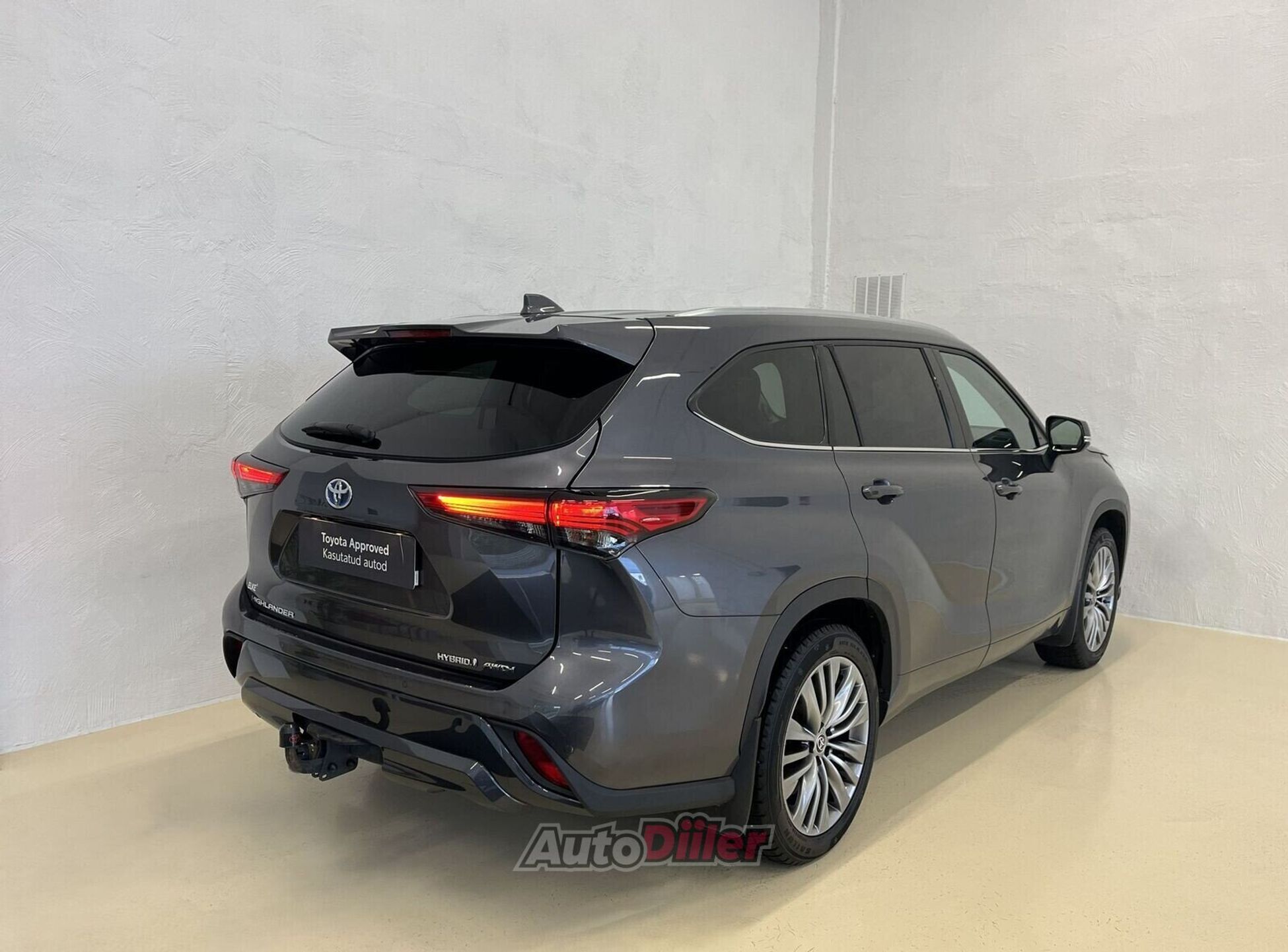 Toyota Highlander Executive 2.5 140kW 2022, photo 2/10