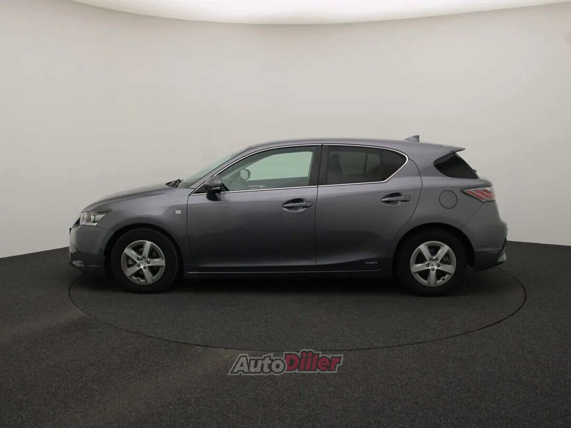 Lexus CT 200h Comfort 1.8 100kW 2015, photo 6/10