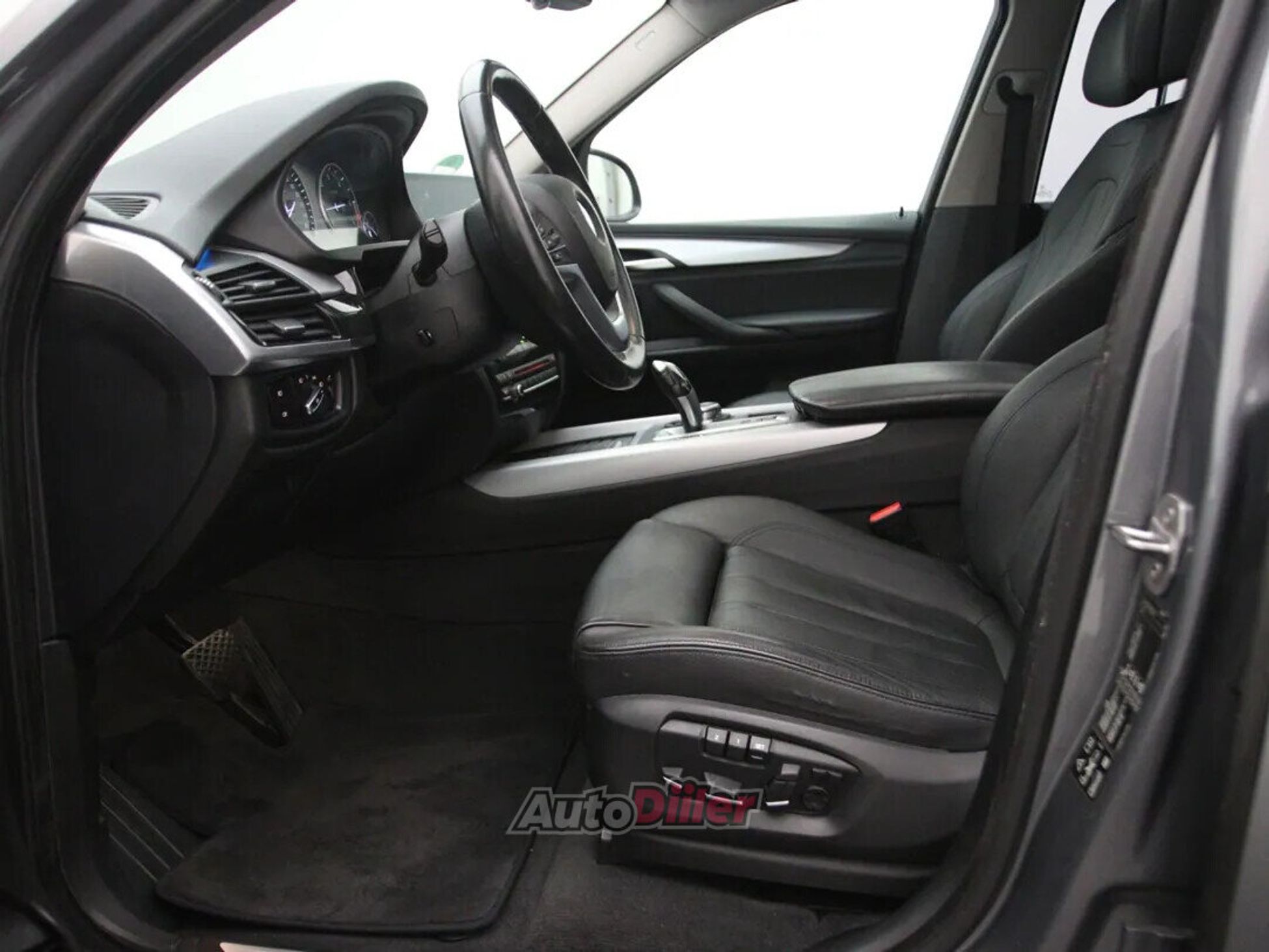BMW X5 Pure Excellence 3.0 190kW 2015, photo 4/10