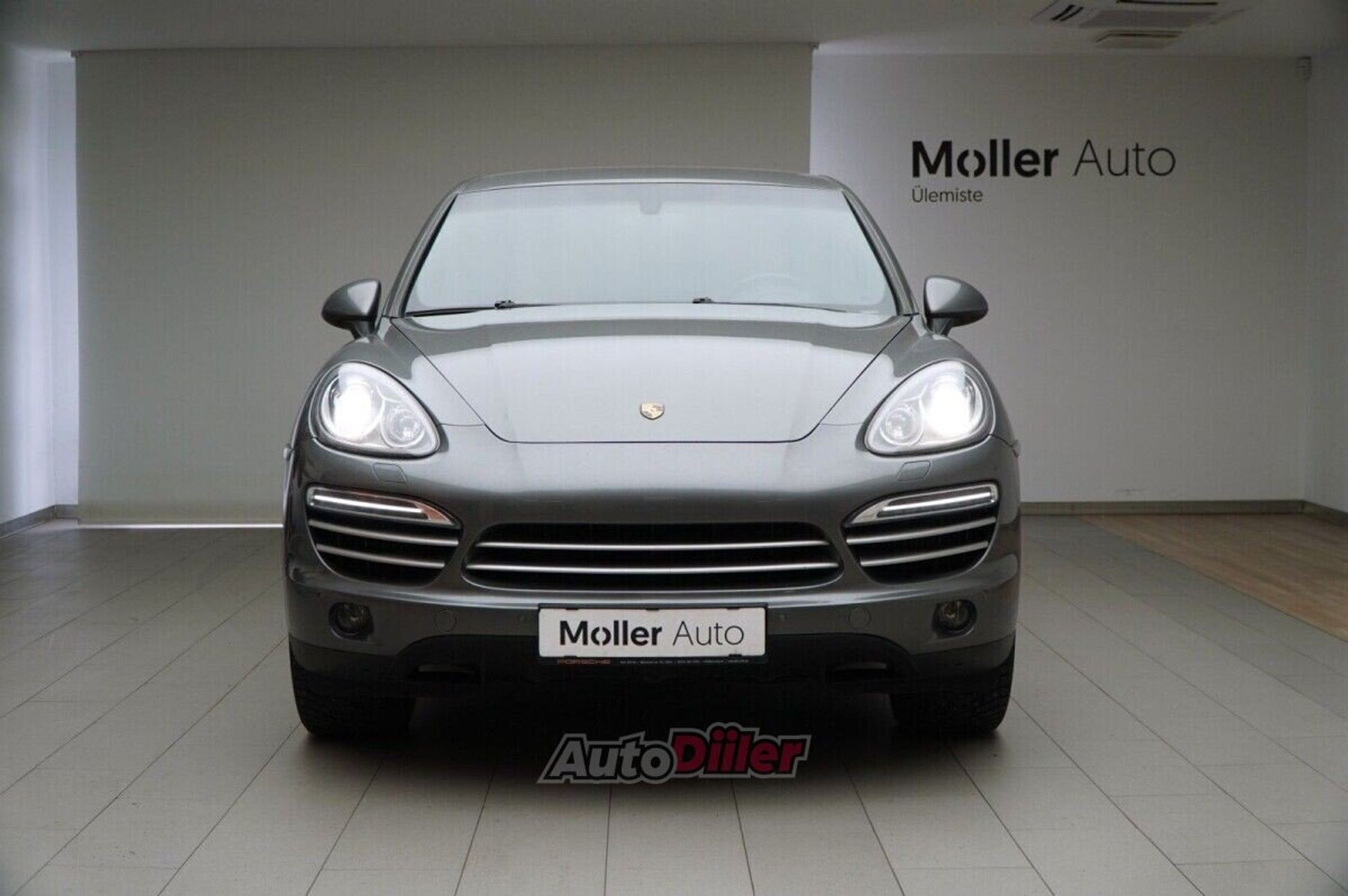 Porsche Cayenne 3.0 180kW 2014, photo 2/10