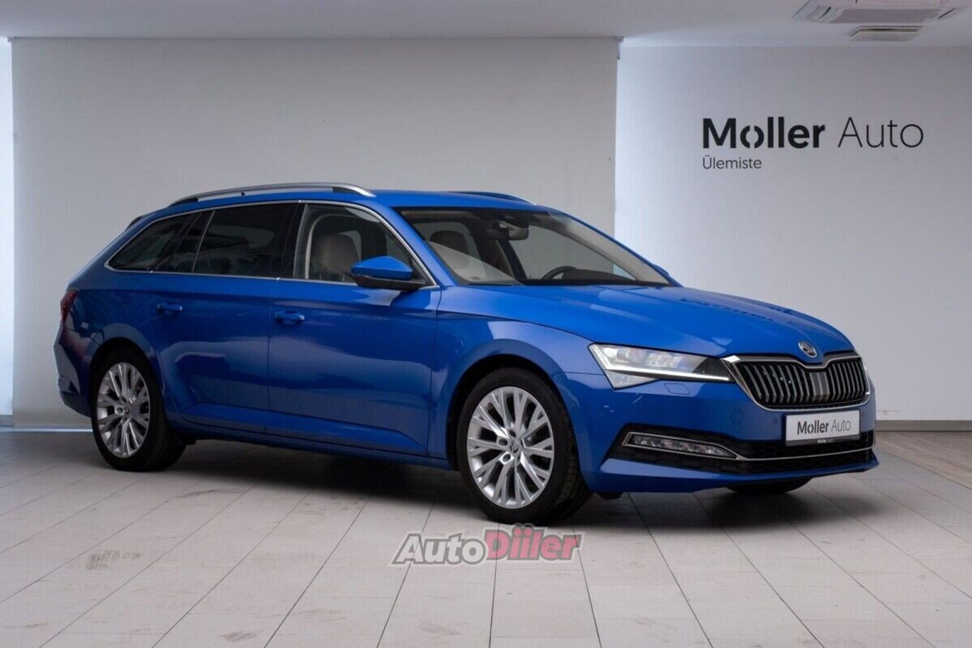 Skoda Superb 2.0 147kW 2022, photo 2/10