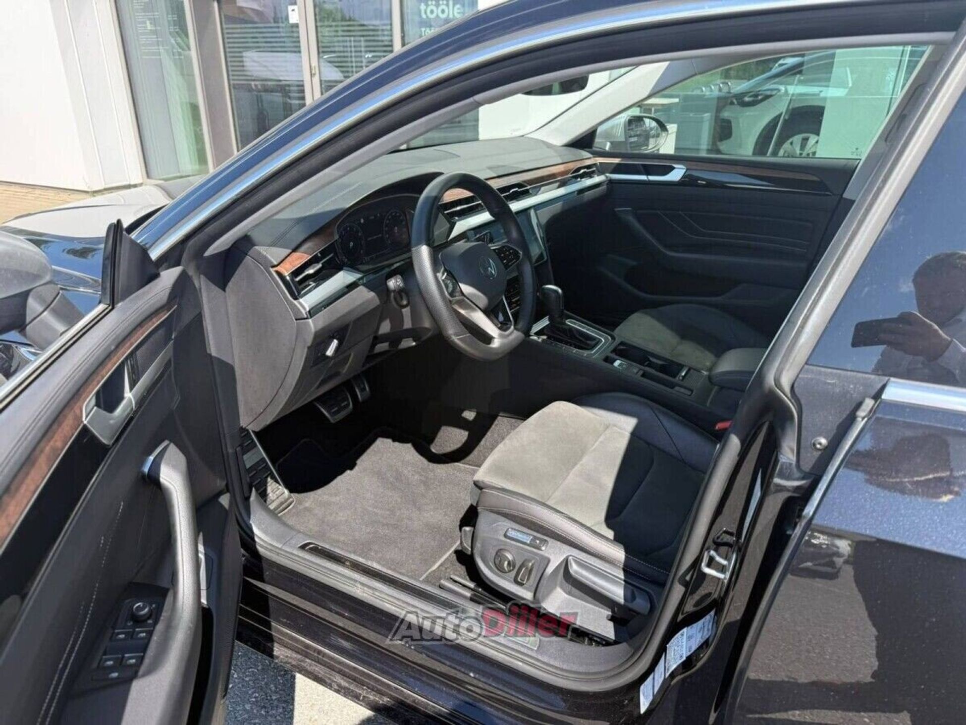 Volkswagen Arteon 2.0 140kW 2023, photo 6/10