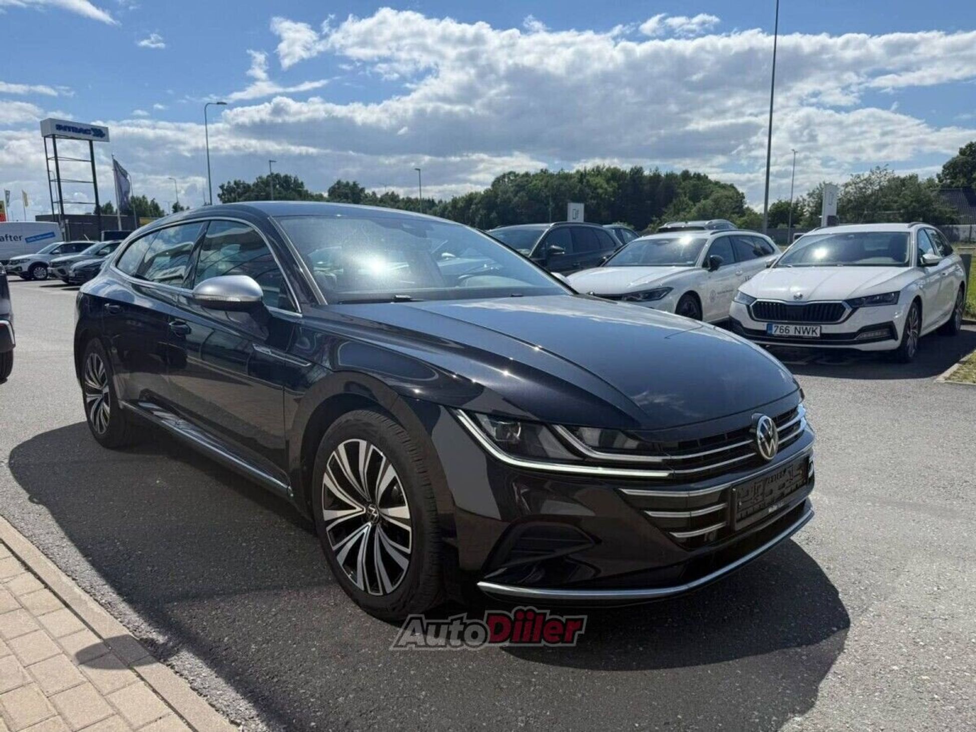 Volkswagen Arteon 2.0 140kW 2023, photo 2/10