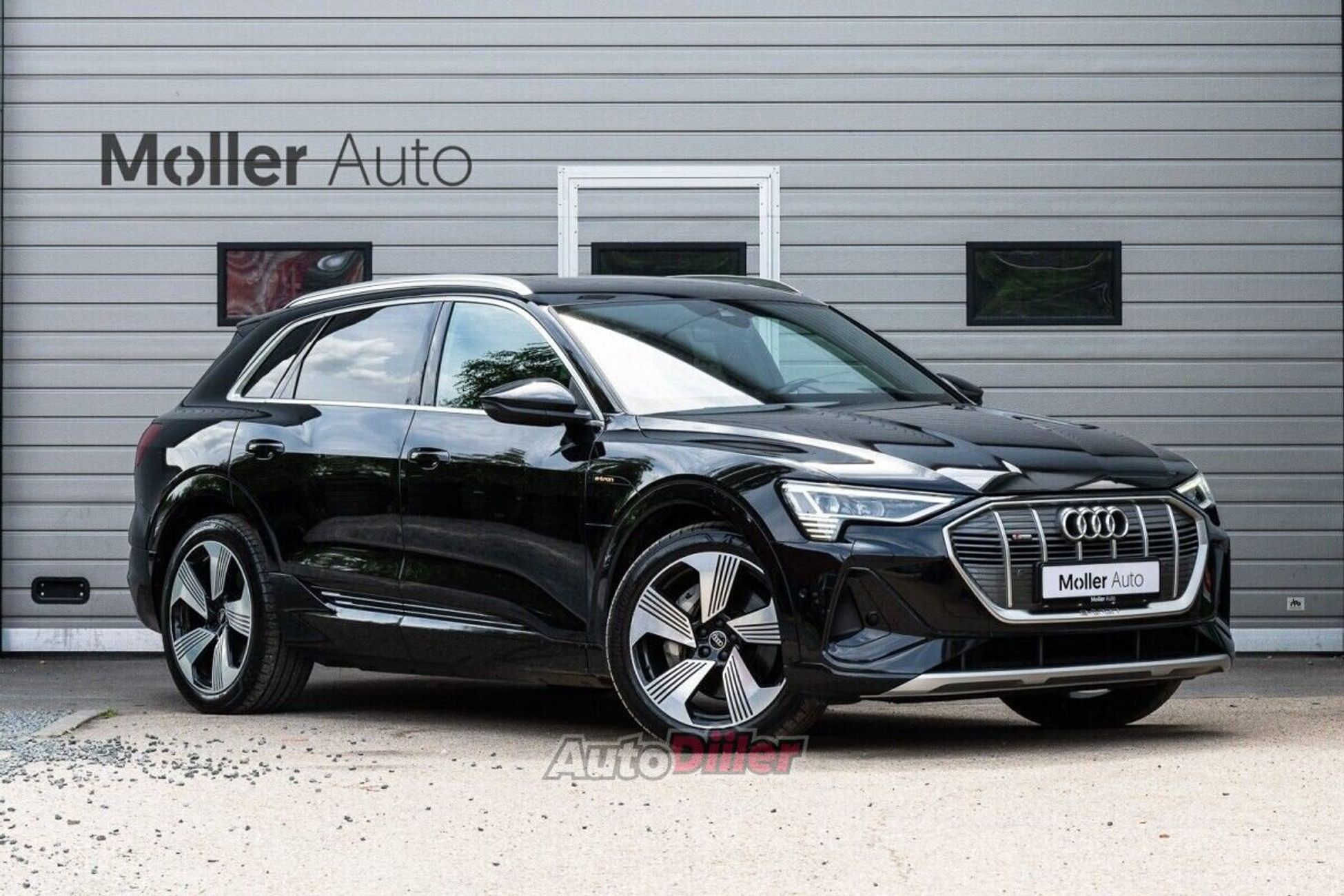 Audi e-tron 300kW 2023, photo 2/10