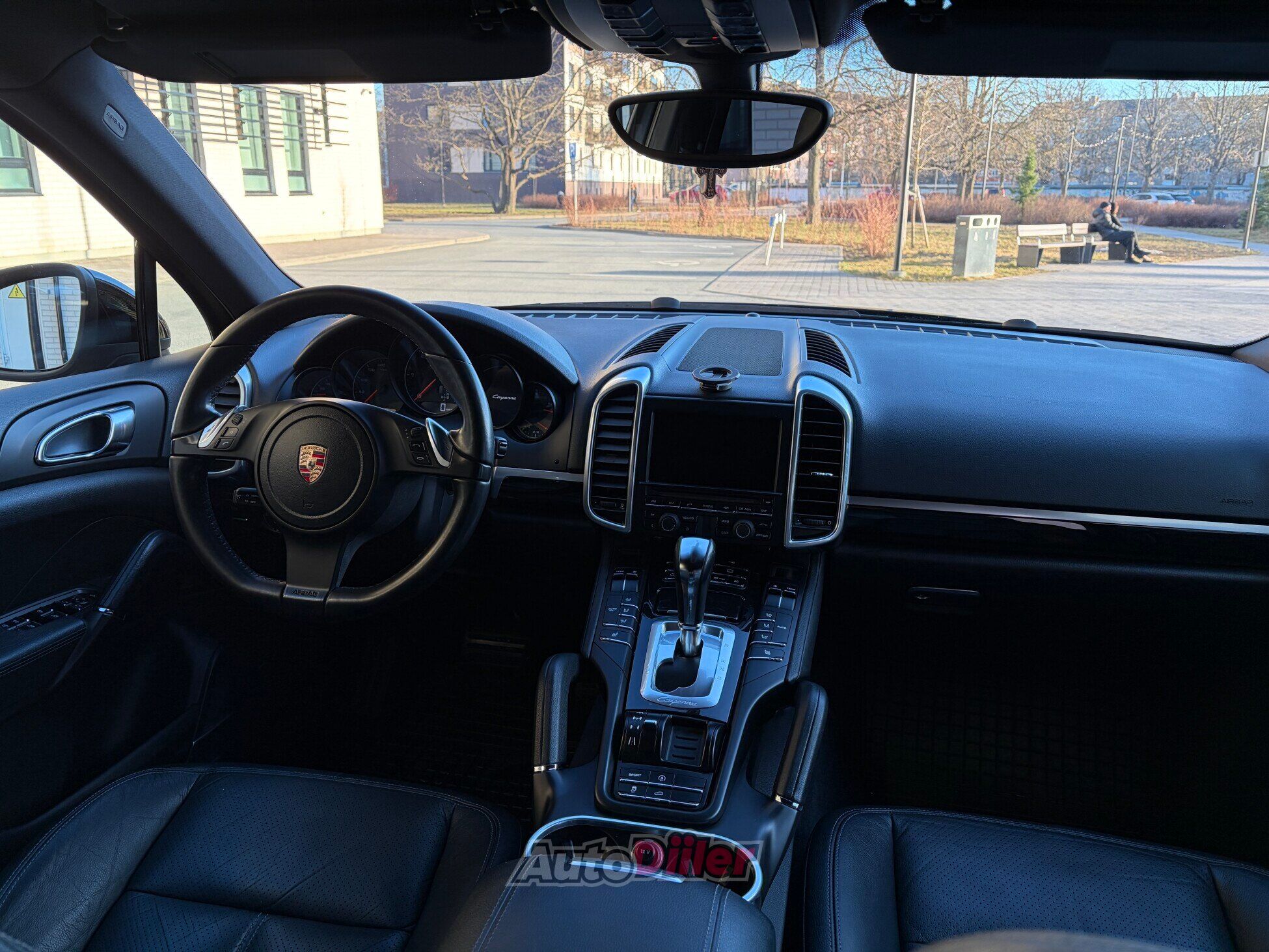 Porsche Cayenne 3.0 176kW 2011, photo 6/9