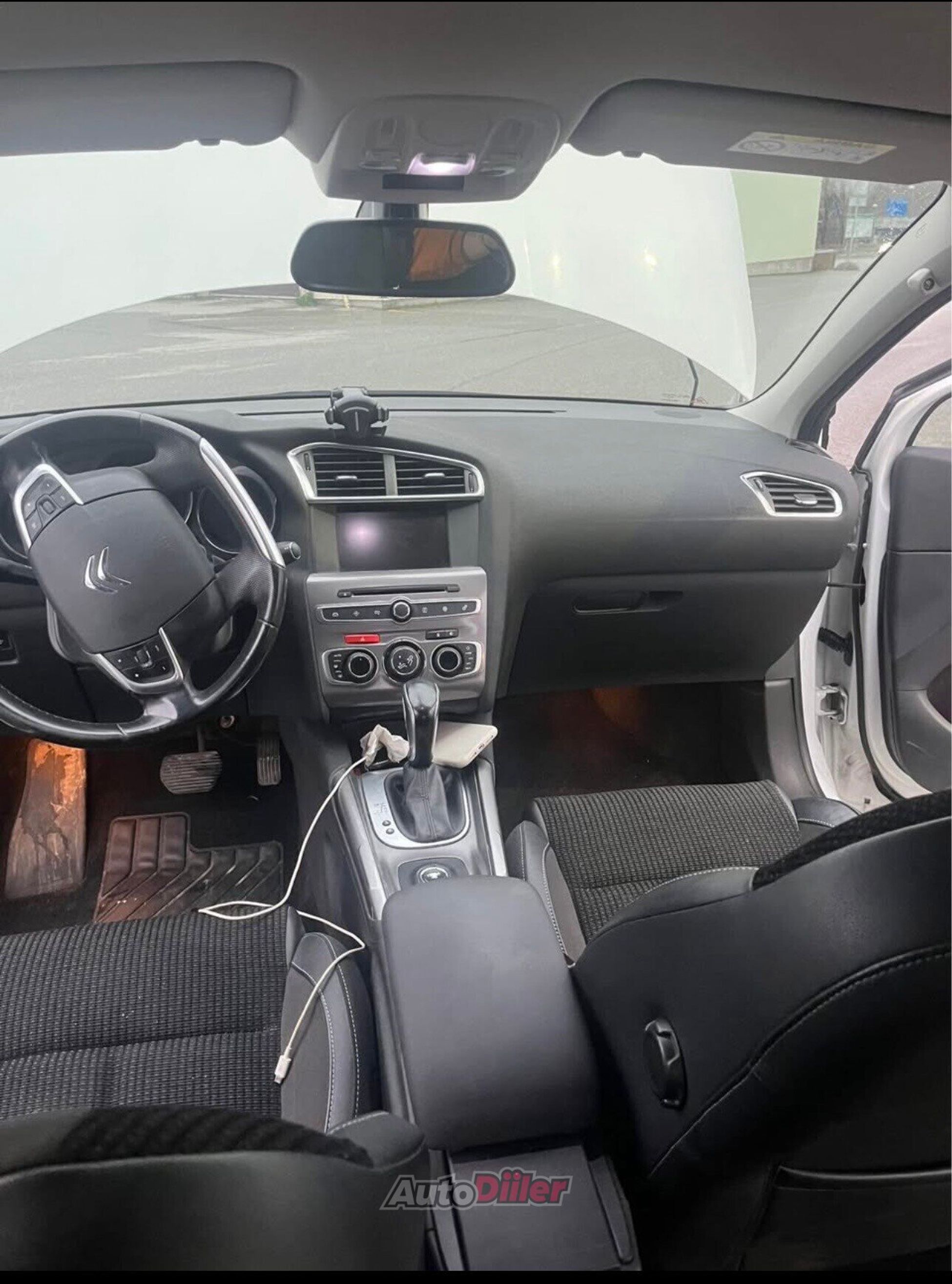 Citroen C4 1.6 88kW 2017, photo 3/9