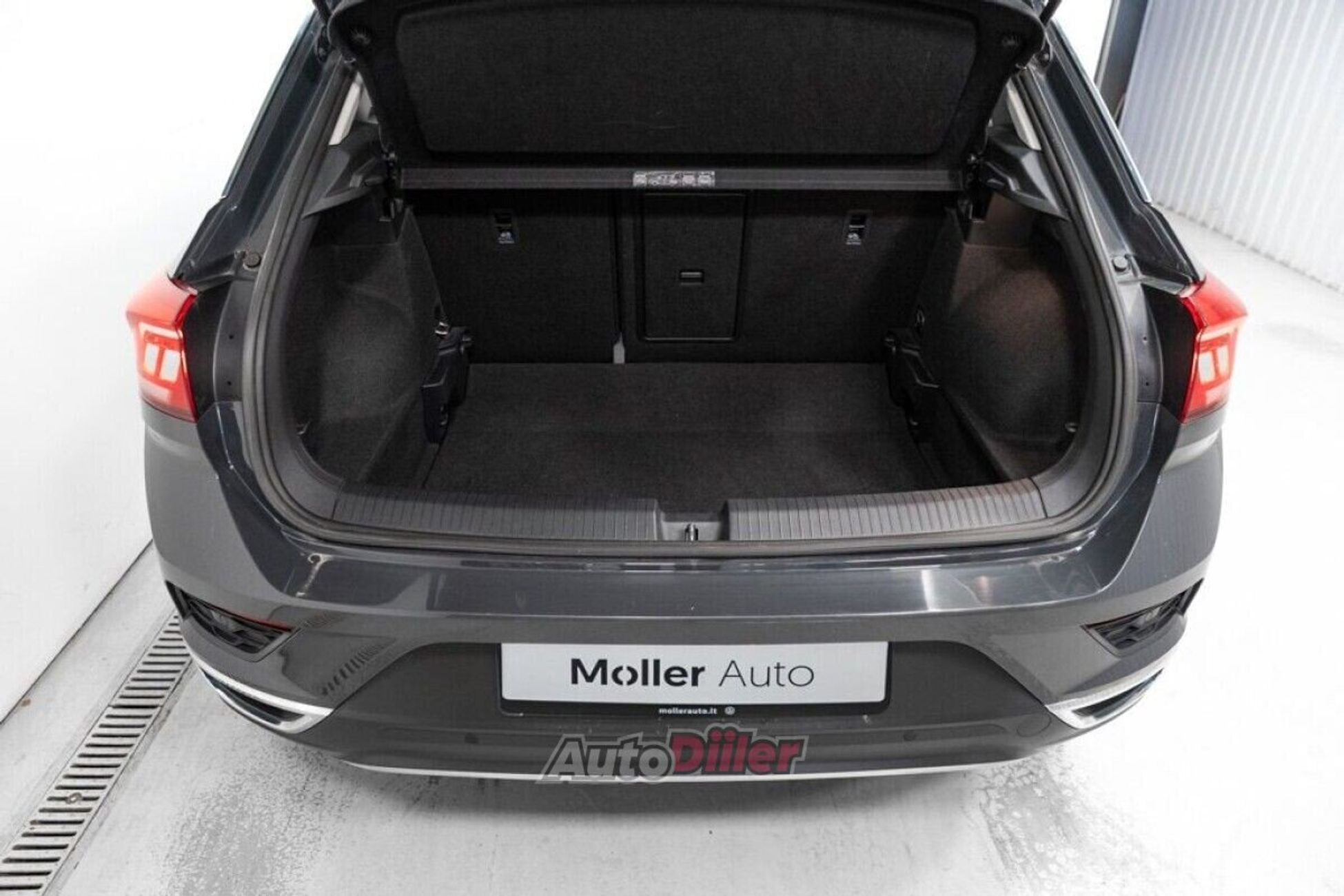 Volkswagen T-Roc 1.5 110kW 2021, photo 6/10