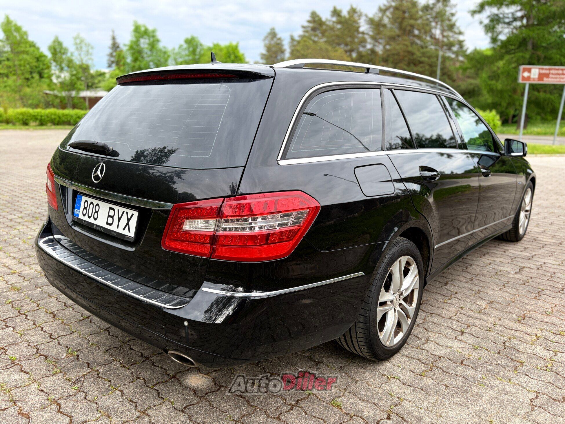 Mercedes-Benz E 350 3.0 170kW 2010, kuva 6/10