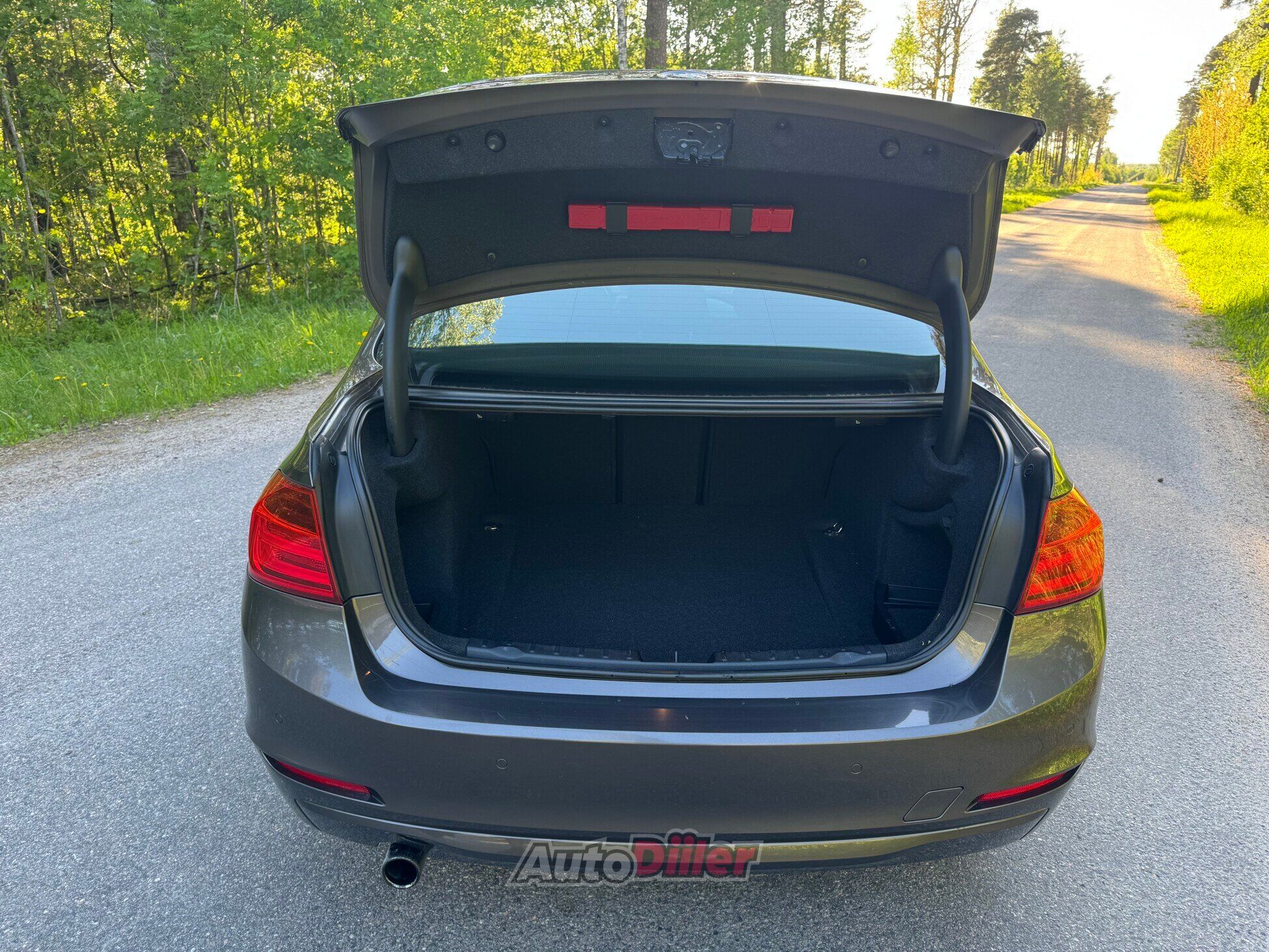 BMW 316 2.0 85kW 2013, kuva 7/10
