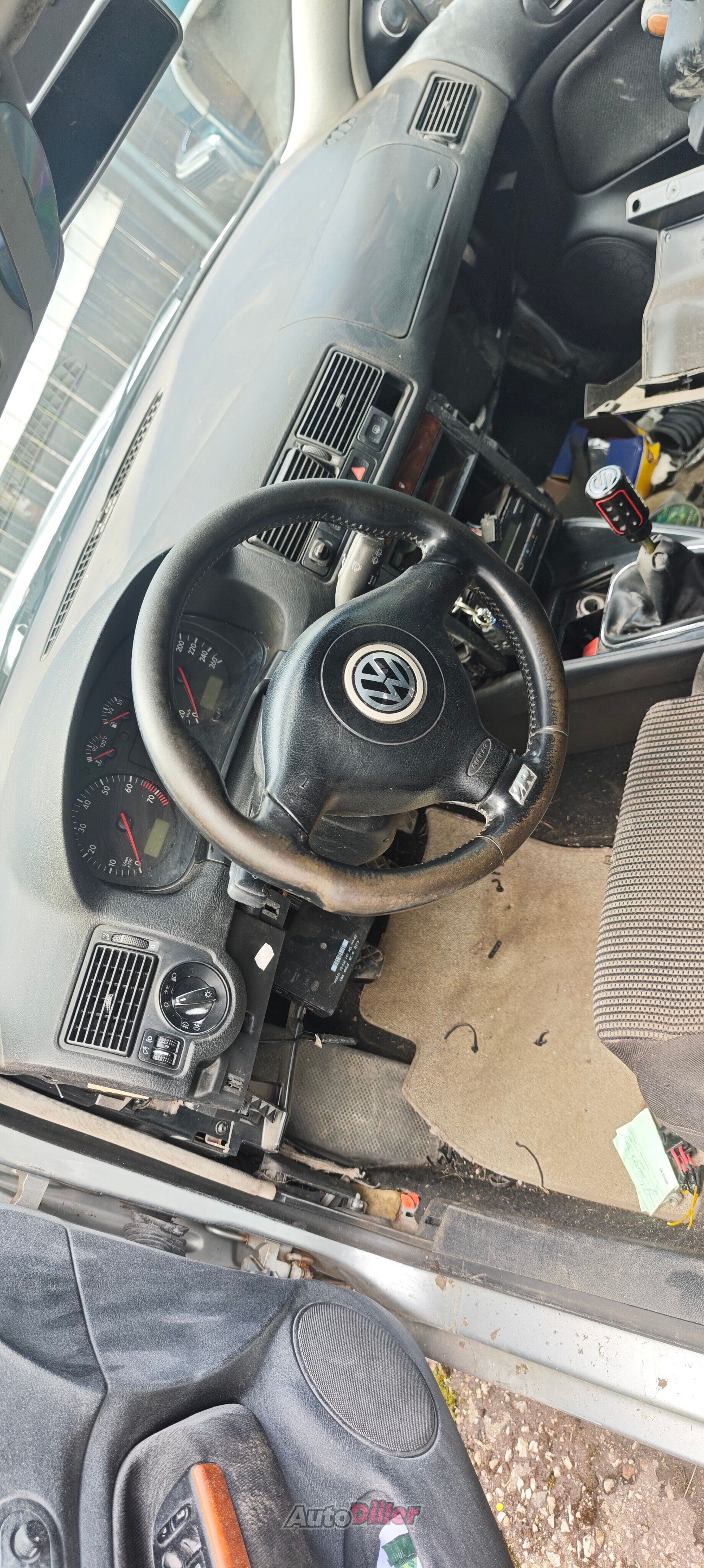 Volkswagen Golf 2.8 150kW 2000, photo 3/8