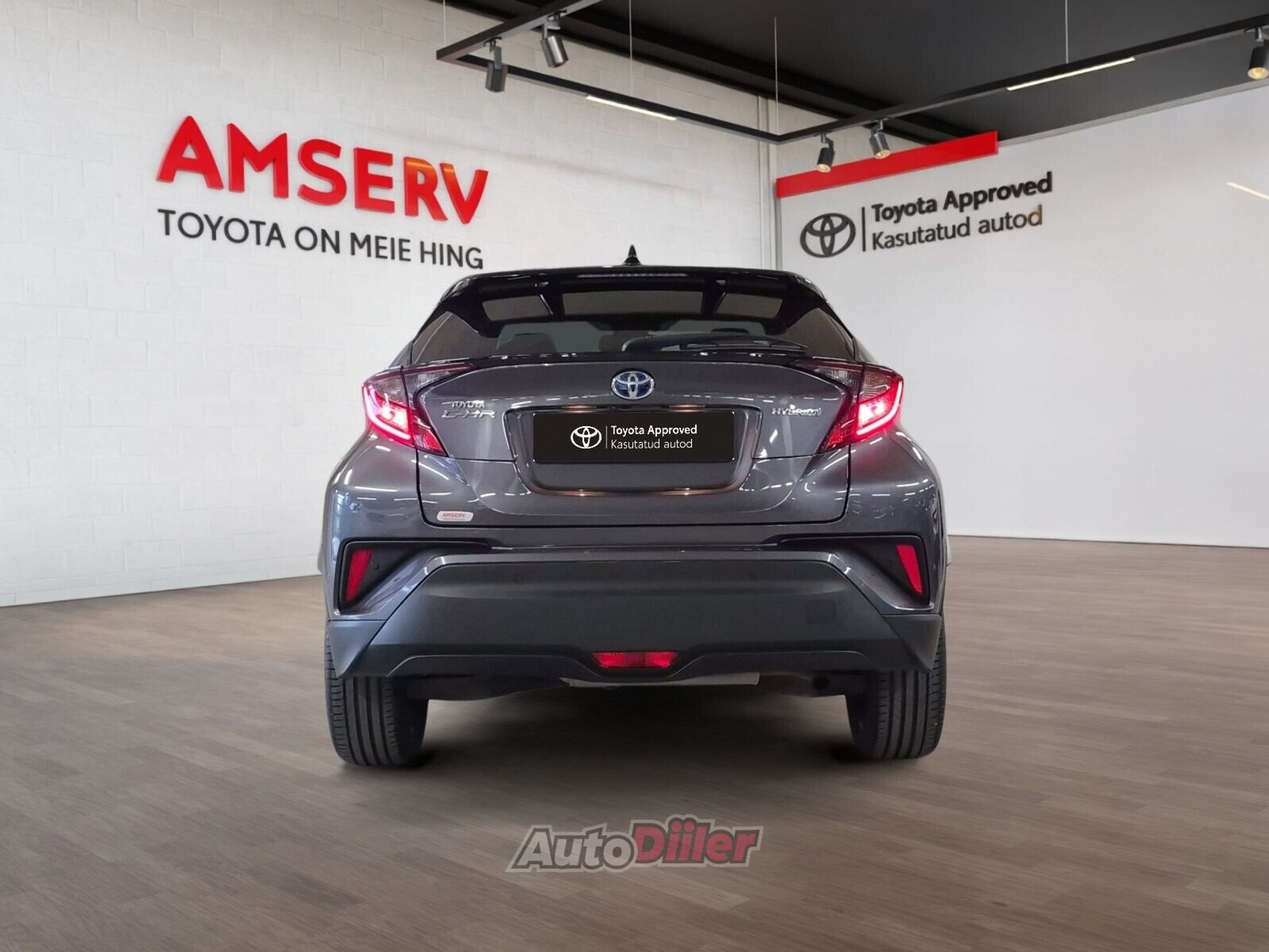 Toyota C-HR 2022, photo 3/10