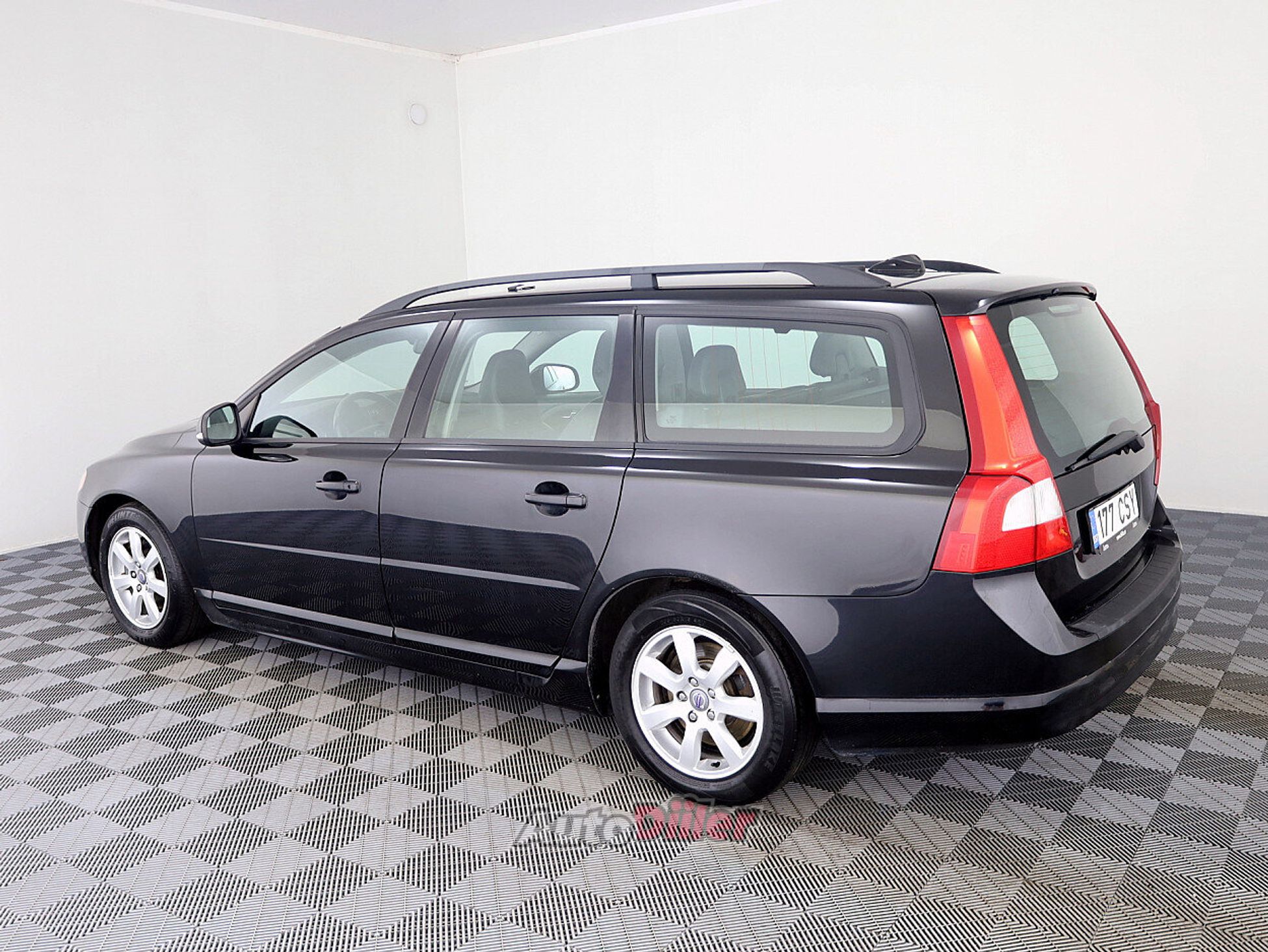 Volvo V70 1.6 84kW 2012, photo 4/8