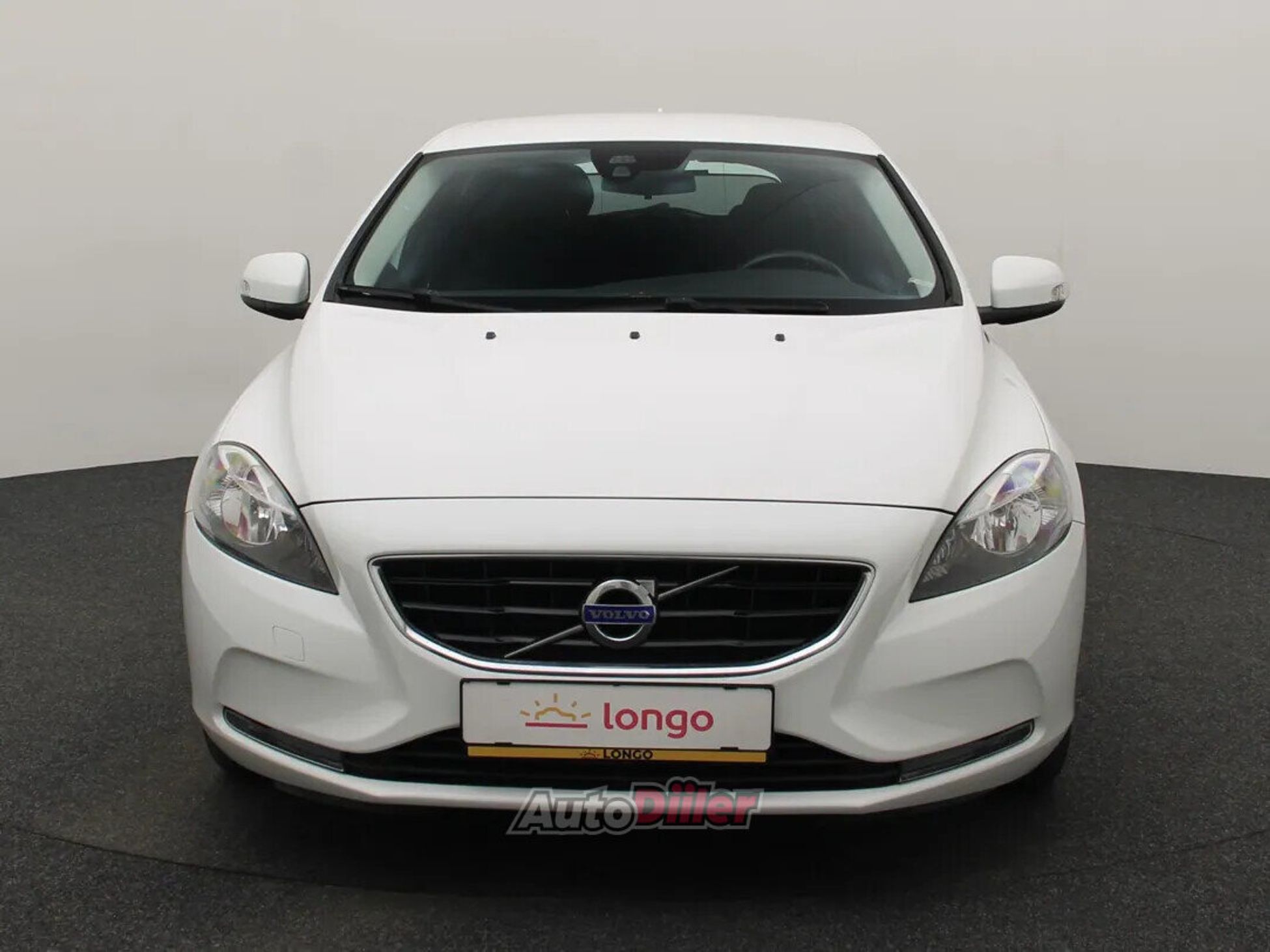 Volvo V40 Base Business 2.0 140kW 2014, kuva 3/10