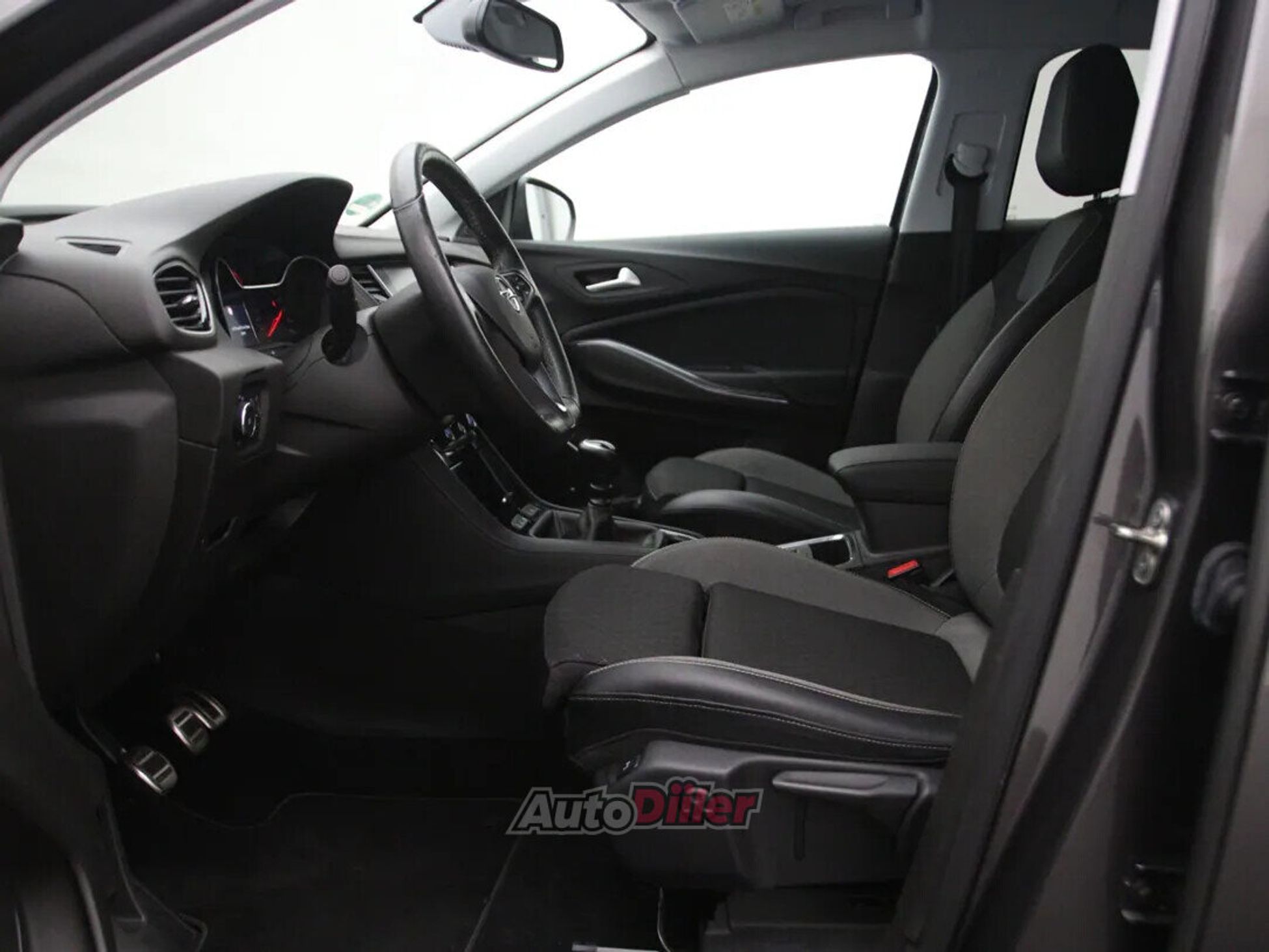 Opel Grandland X 2020, kuva 4/10
