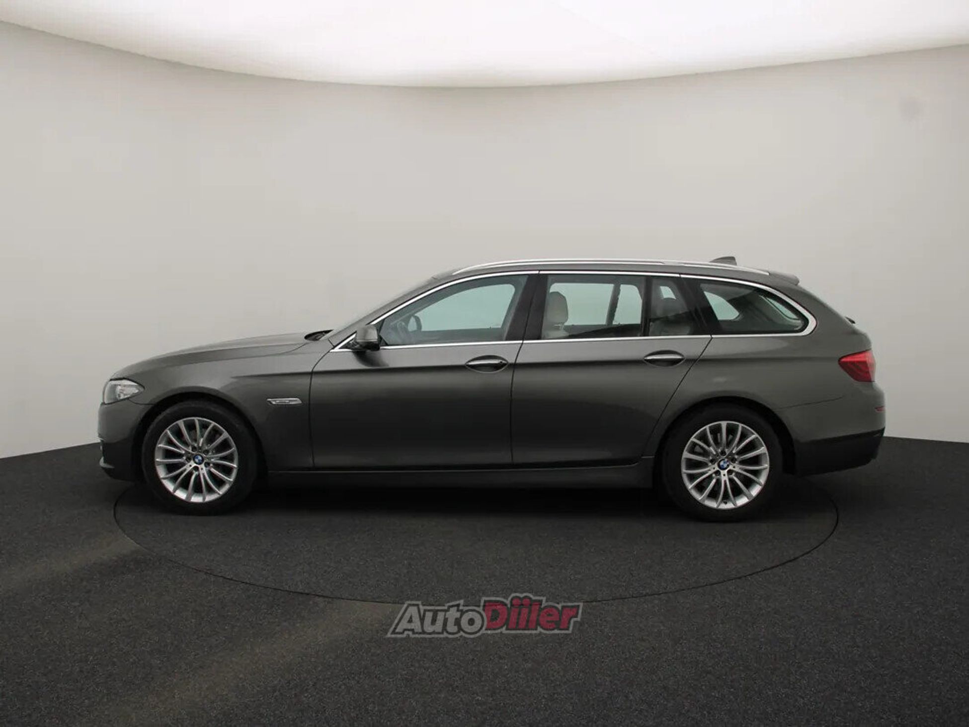 BMW 520 Last Minute Edition 2.0 135kW 2014, kuva 6/10