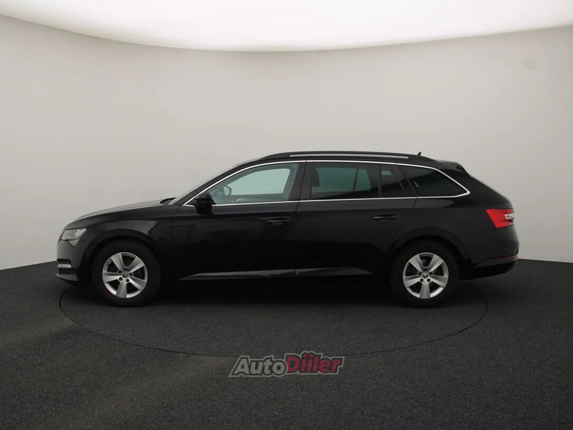 Skoda Superb Ambition 2.0 90kW 2021, photo 6/10