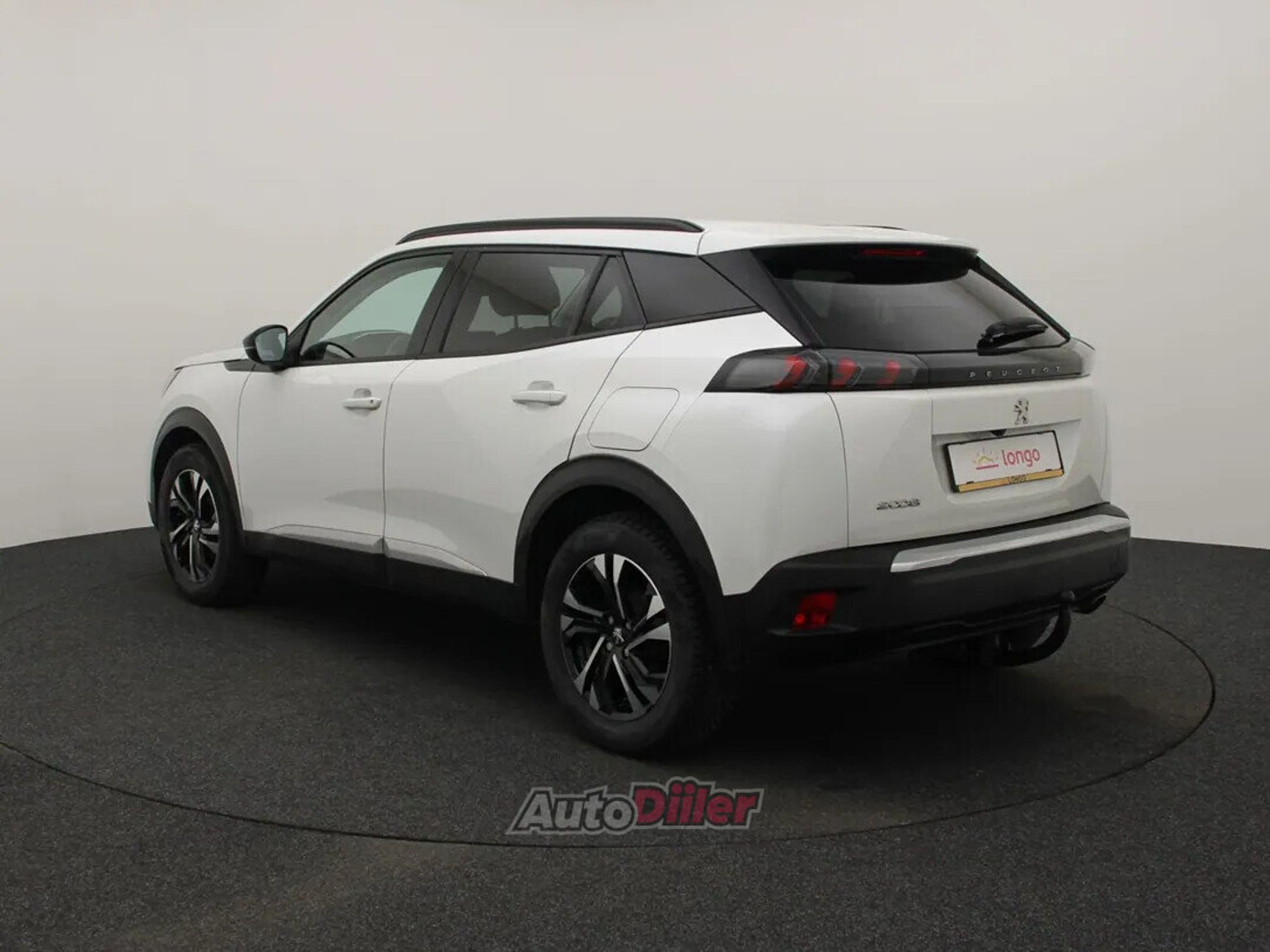 Peugeot 2008 Allure 1.5 81kW 2022, photo 7/10