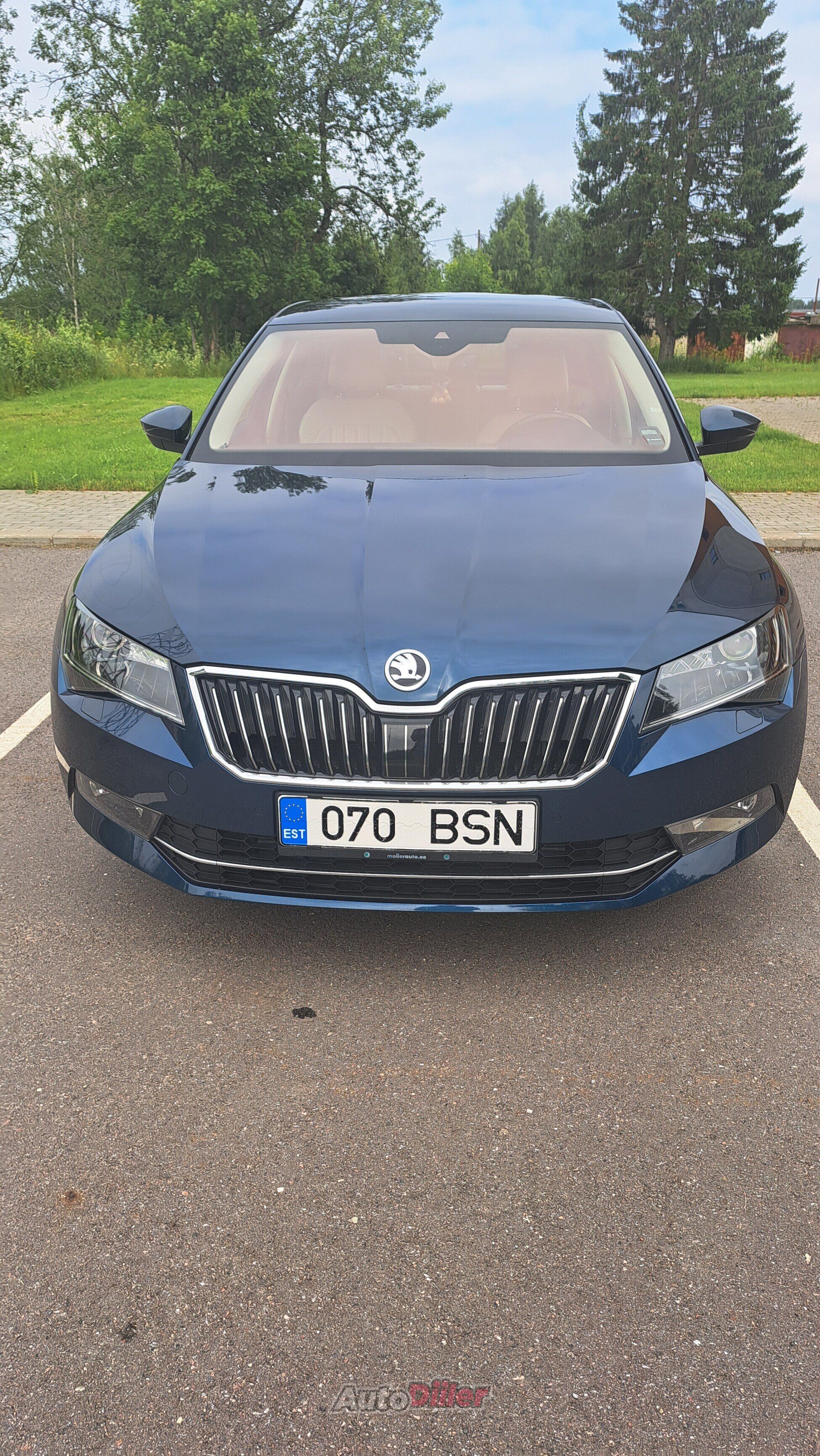 Skoda Superb 1.8 132kW 2016, kuva 2/9