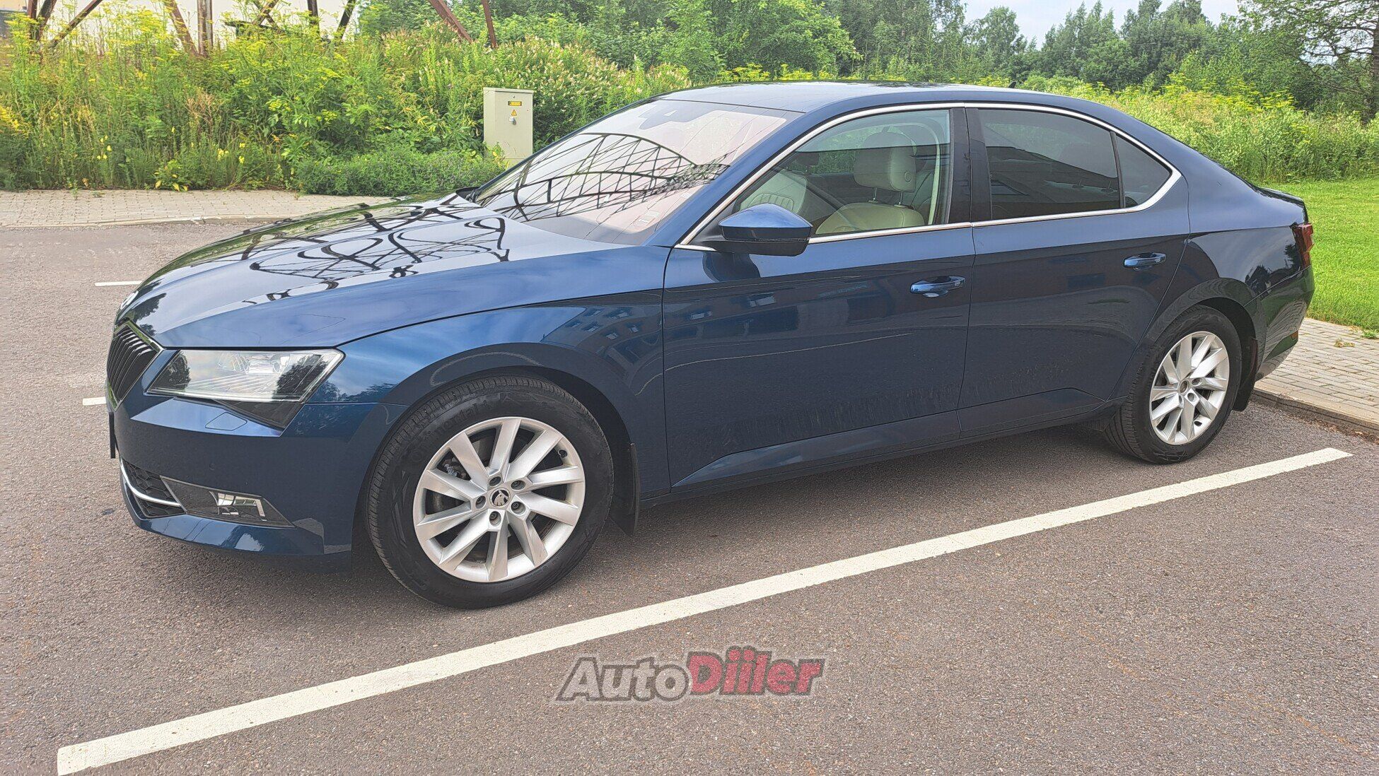 Skoda Superb 1.8 132kW 2016, kuva 3/9