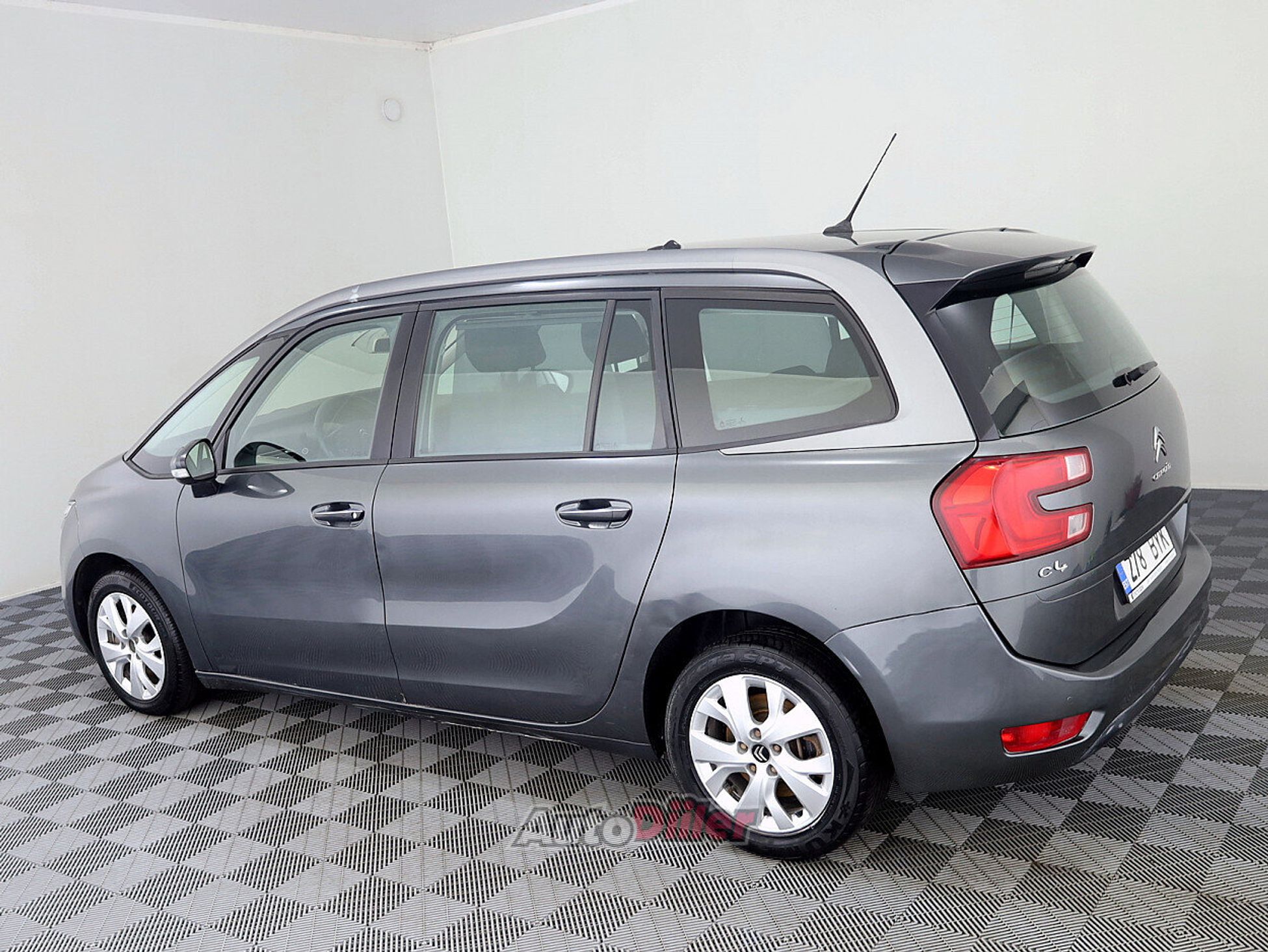 Citroen C4 Picasso 1.6 85kW 2013, kuva 4/8